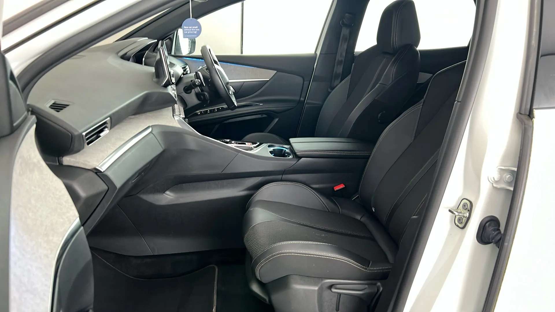 2023 PEUGEOT 3008 2023 PEUGEOT 3008