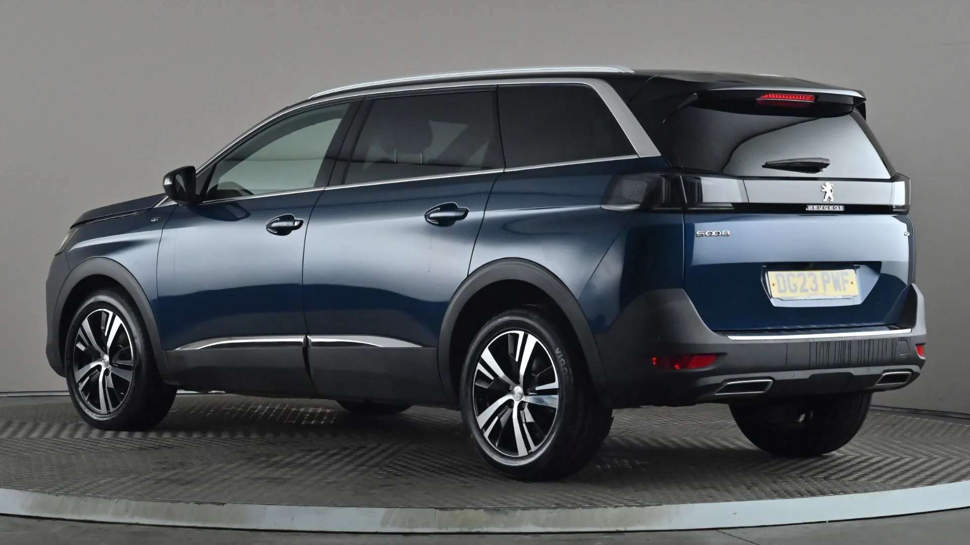 2023 PEUGEOT 5008 2023 PEUGEOT 5008