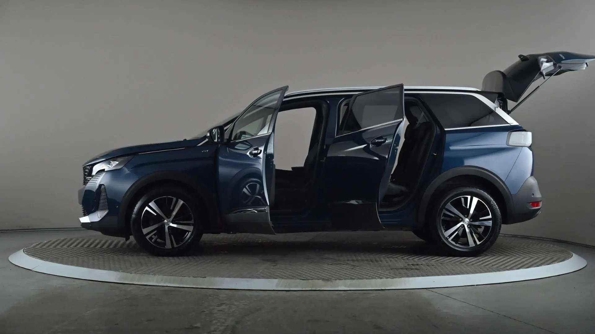 2023 PEUGEOT 5008 2023 PEUGEOT 5008