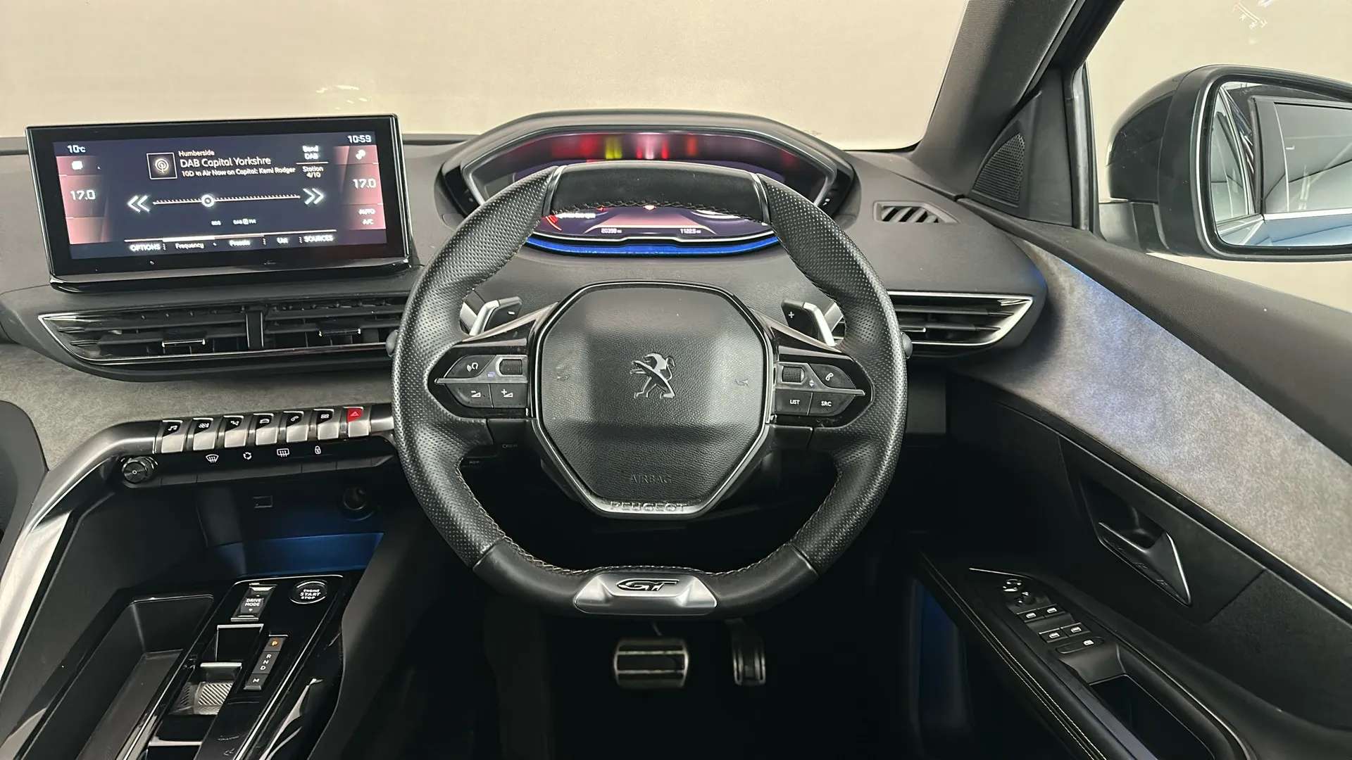 2023 PEUGEOT 5008 2023 PEUGEOT 5008