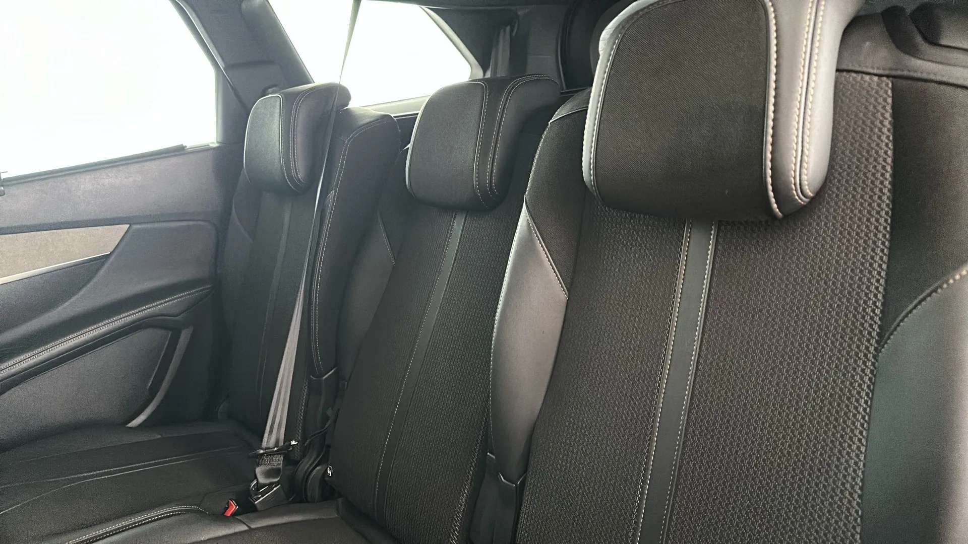 2023 PEUGEOT 5008 2023 PEUGEOT 5008