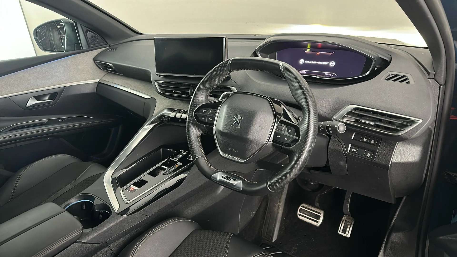 2023 PEUGEOT 5008 2023 PEUGEOT 5008