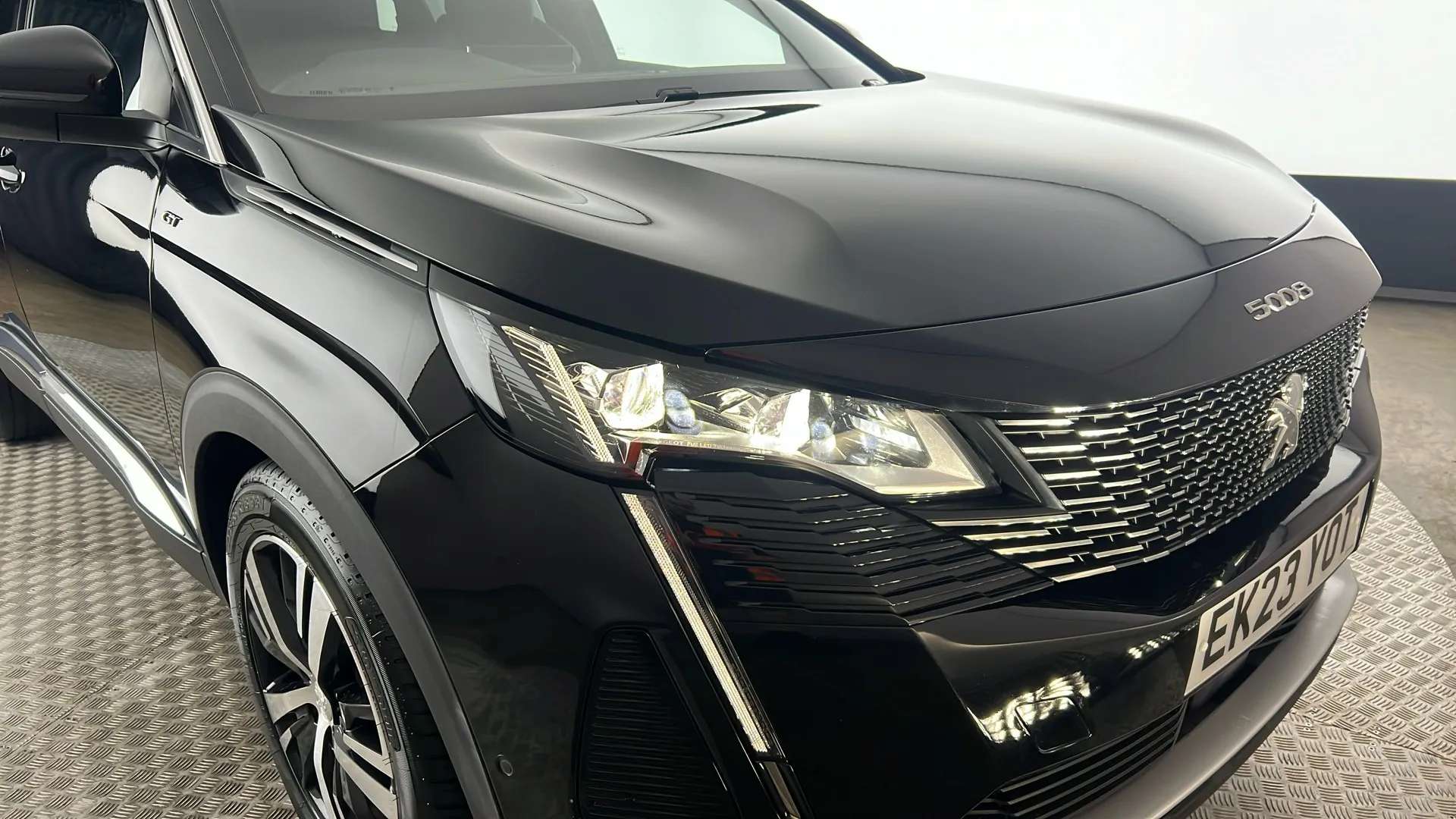 2023 PEUGEOT 5008 2023 PEUGEOT 5008