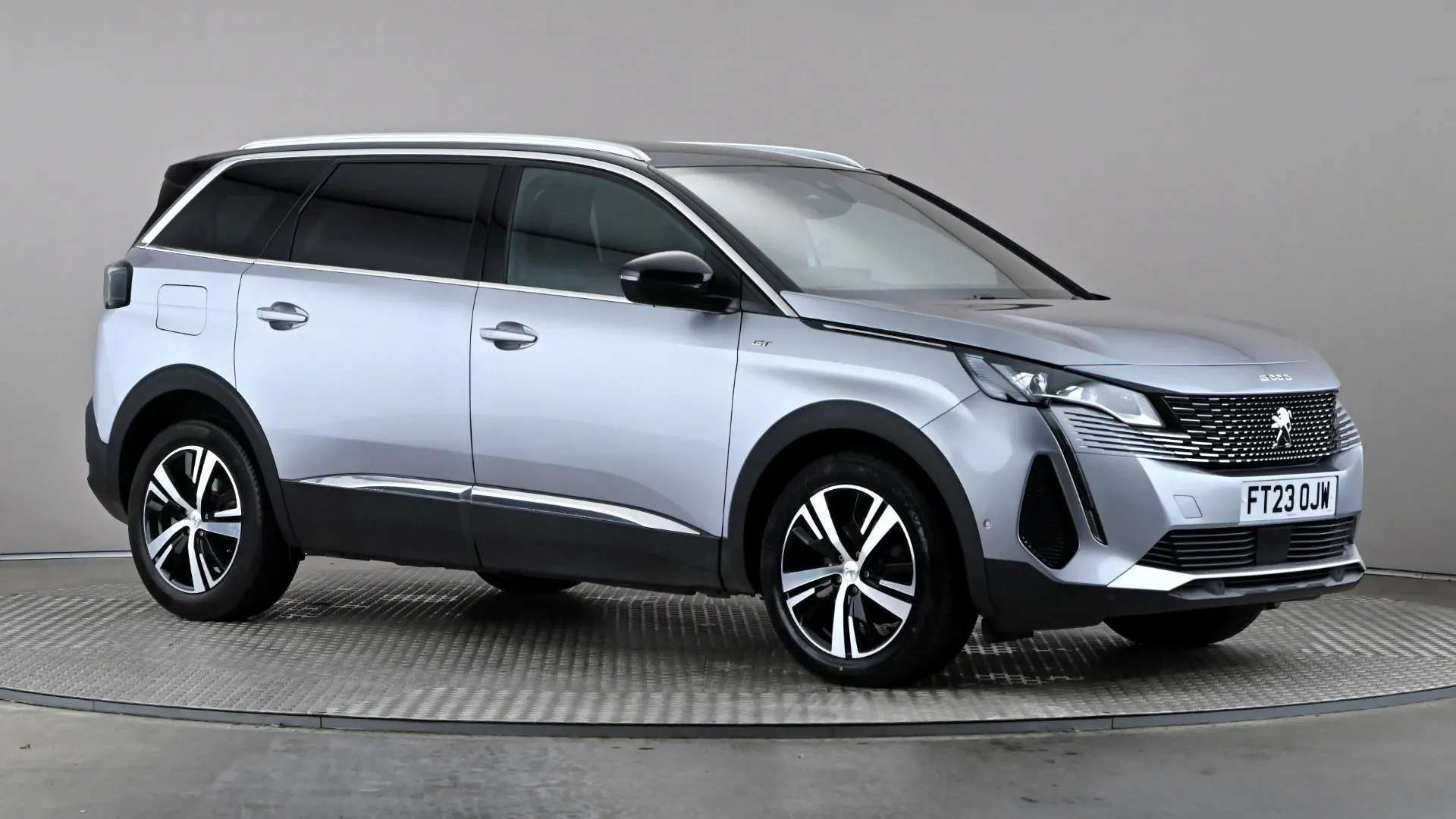 A 2023 PEUGEOT 5008 1.5 BlueHDi GT EAT8 A 2023 PEUGEOT 5008 1.5 BlueHDi GT EAT8