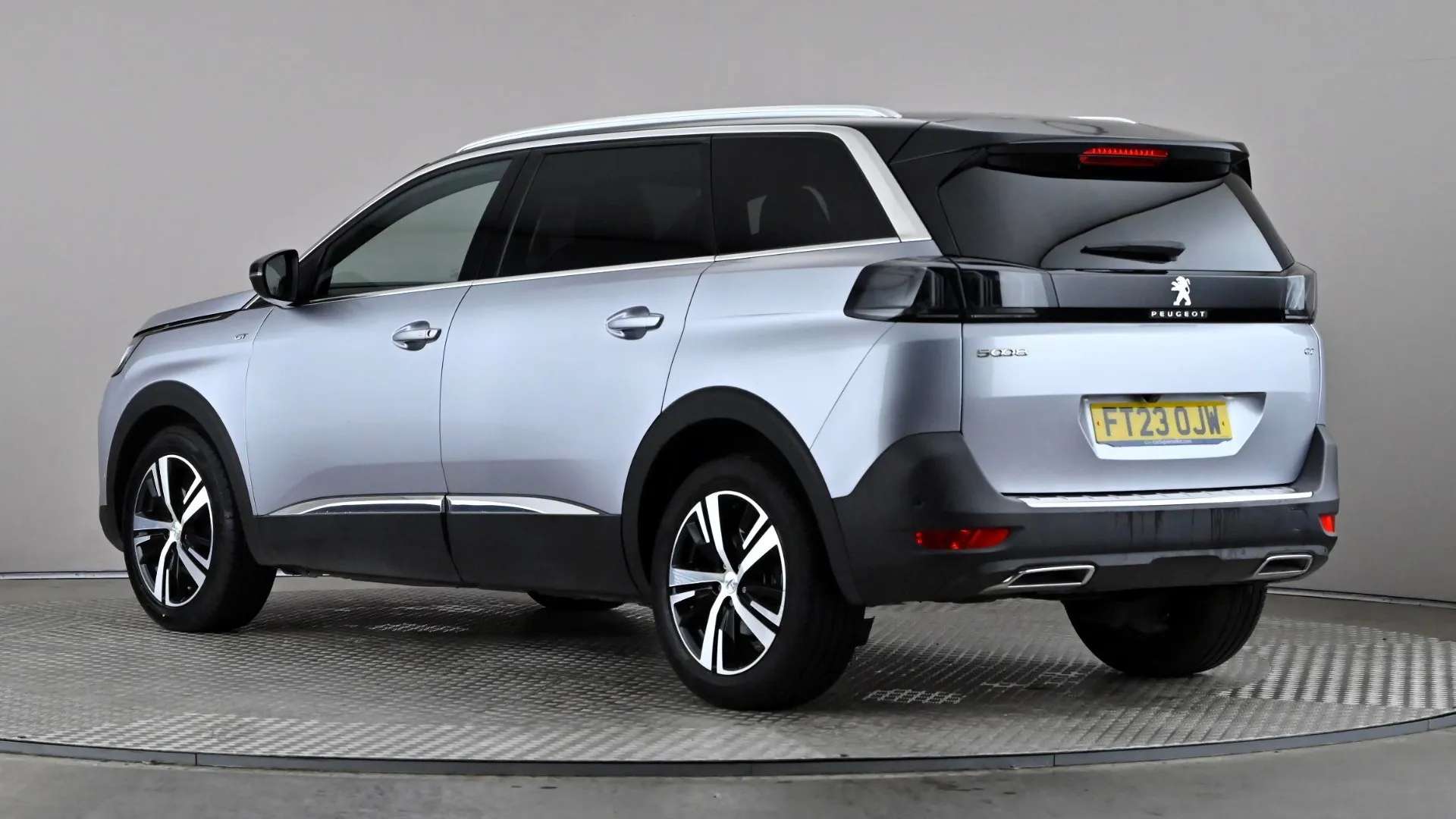A 2023 PEUGEOT 5008 1.5 BlueHDi GT EAT8 A 2023 PEUGEOT 5008 1.5 BlueHDi GT EAT8