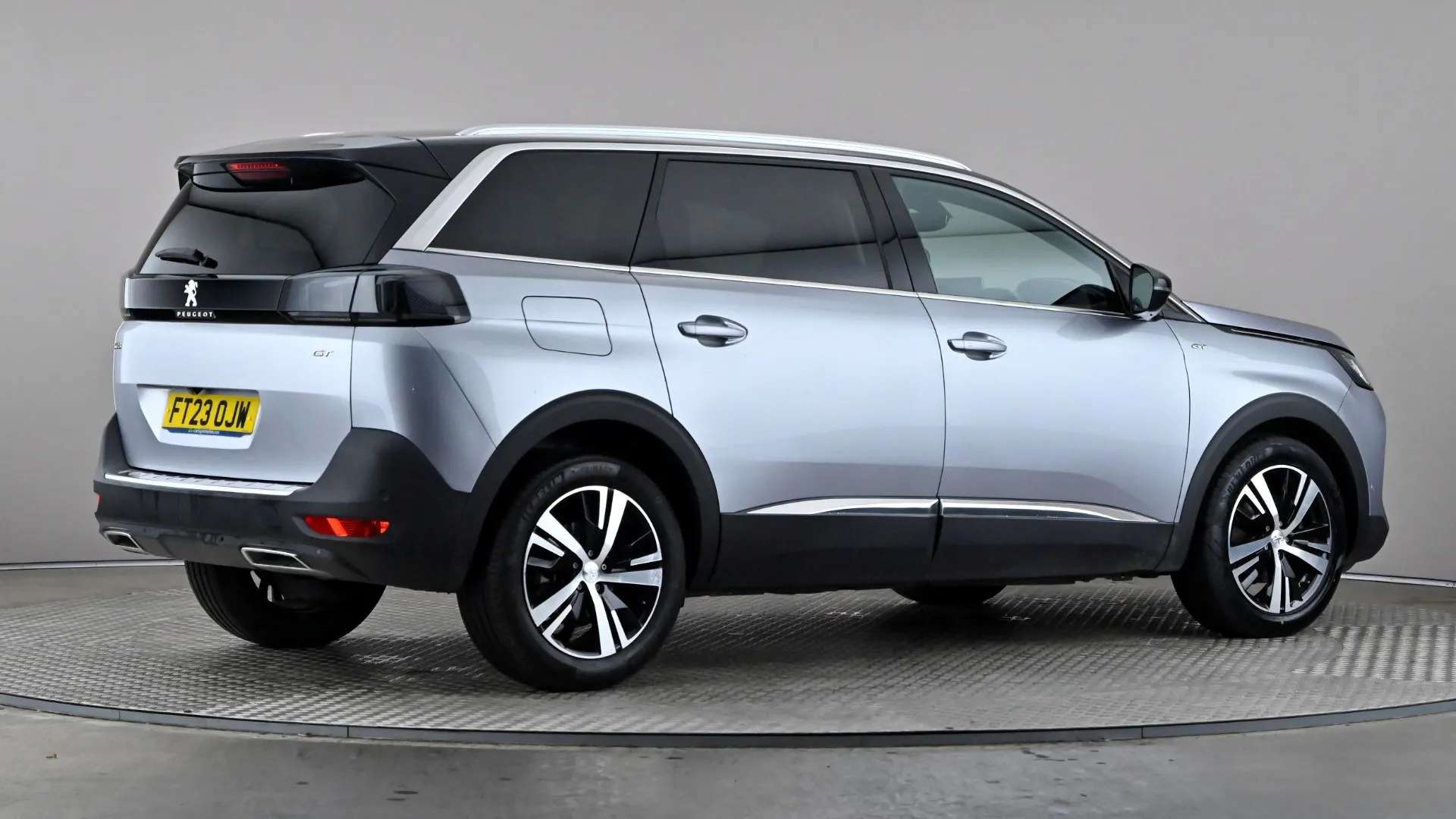 2023 PEUGEOT 5008 2023 PEUGEOT 5008