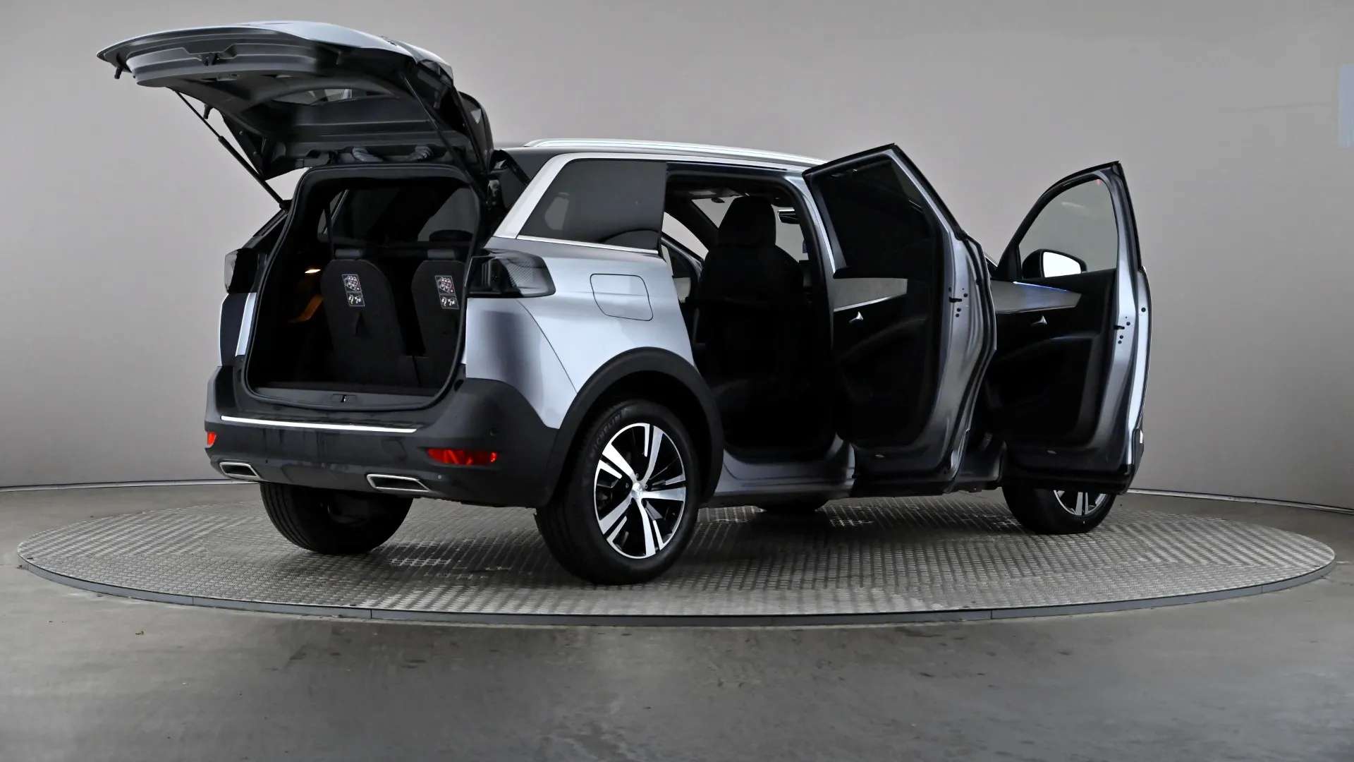2023 PEUGEOT 5008 2023 PEUGEOT 5008