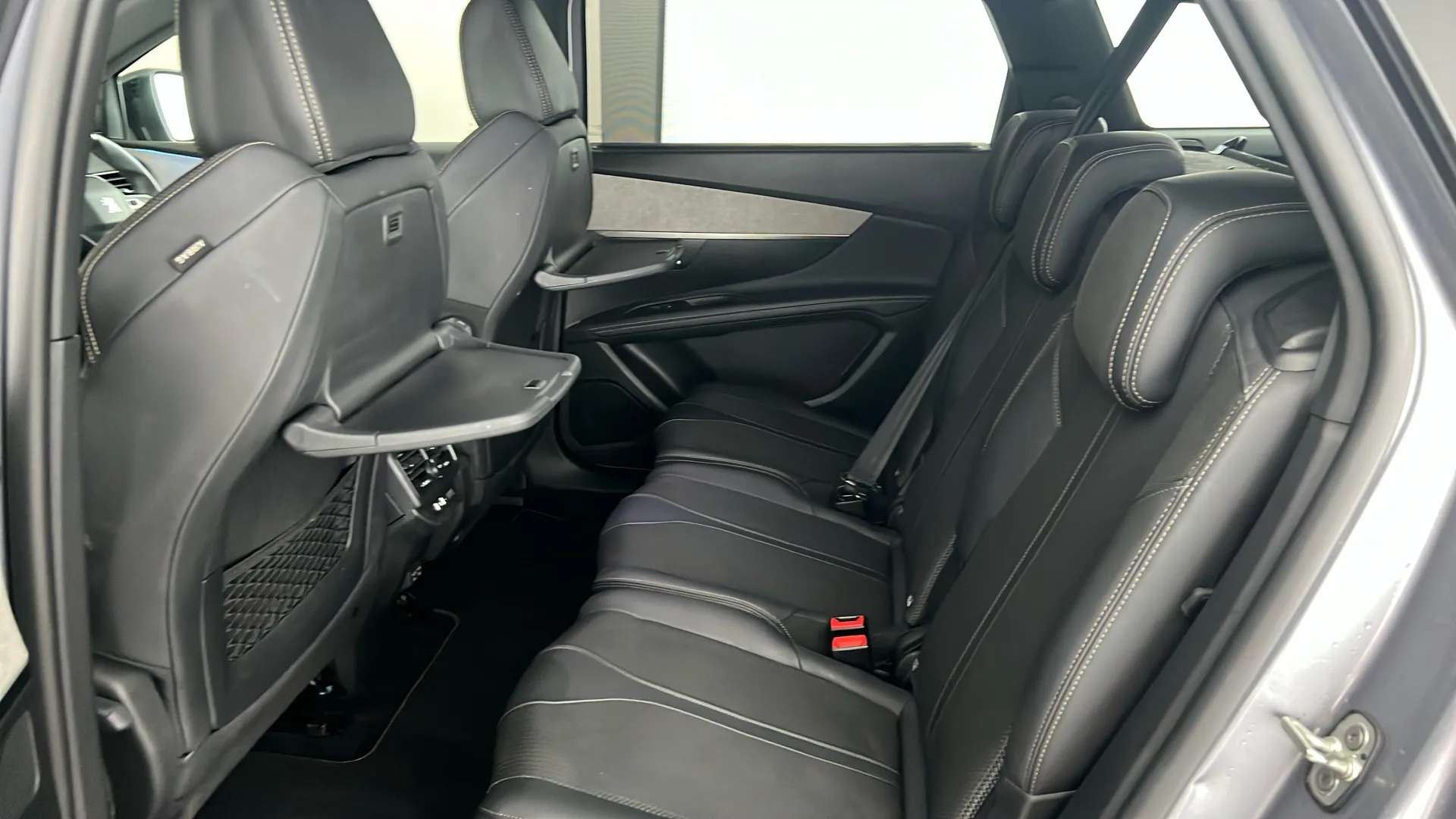 2023 PEUGEOT 5008 2023 PEUGEOT 5008