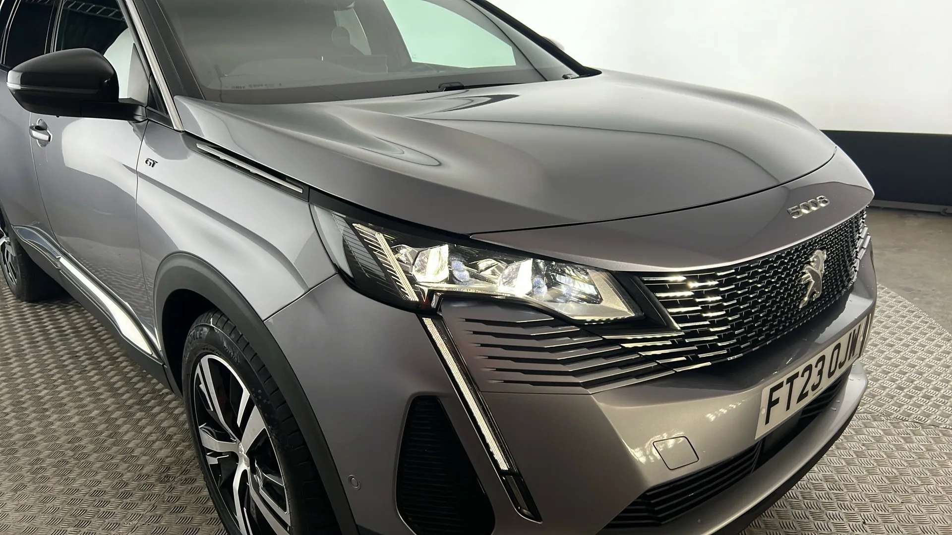 2023 PEUGEOT 5008 2023 PEUGEOT 5008