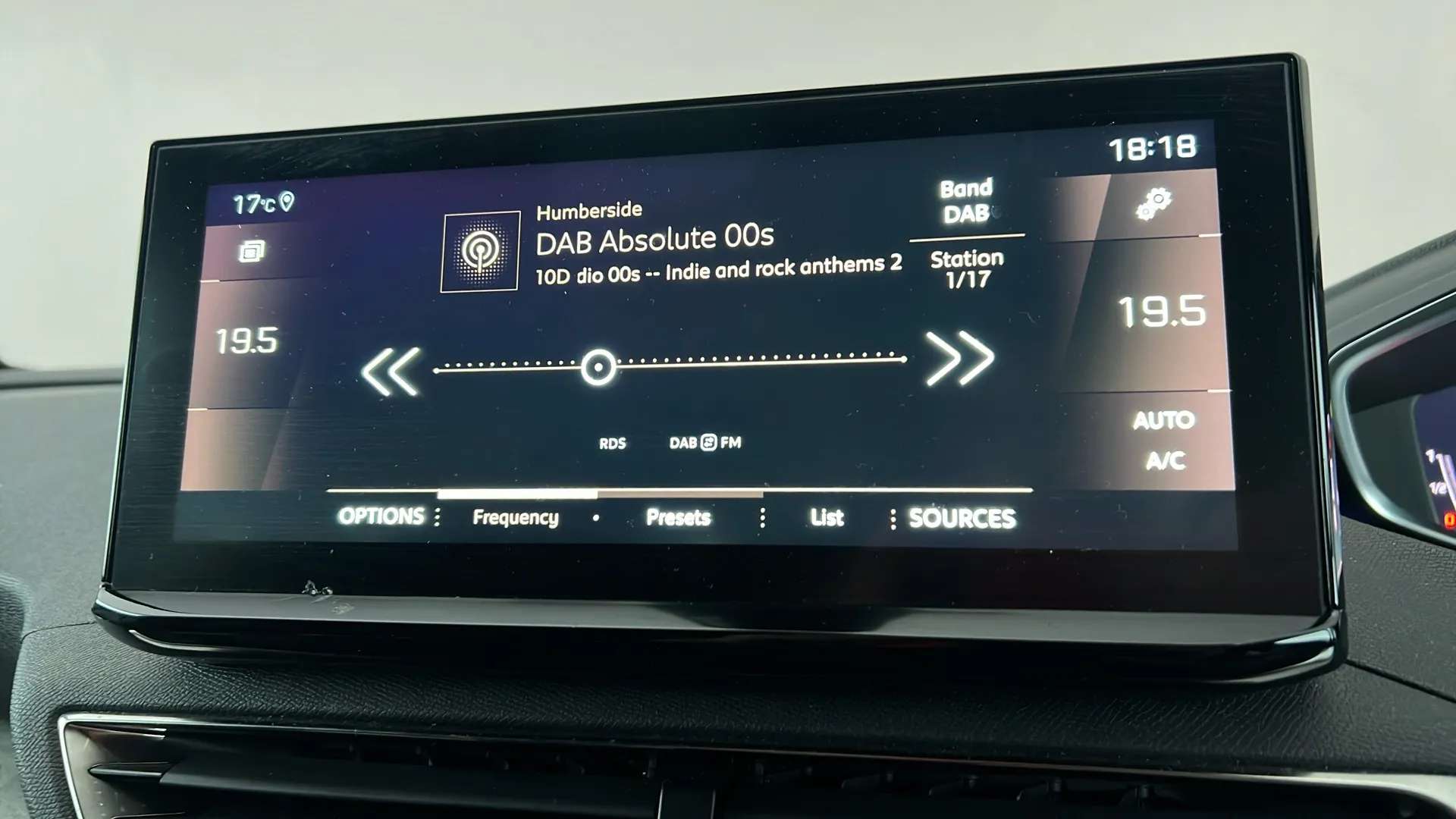 2023 PEUGEOT 5008 2023 PEUGEOT 5008