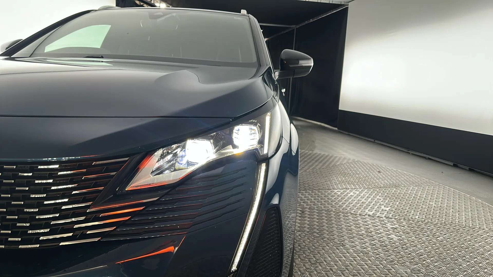 2023 PEUGEOT 5008 2023 PEUGEOT 5008
