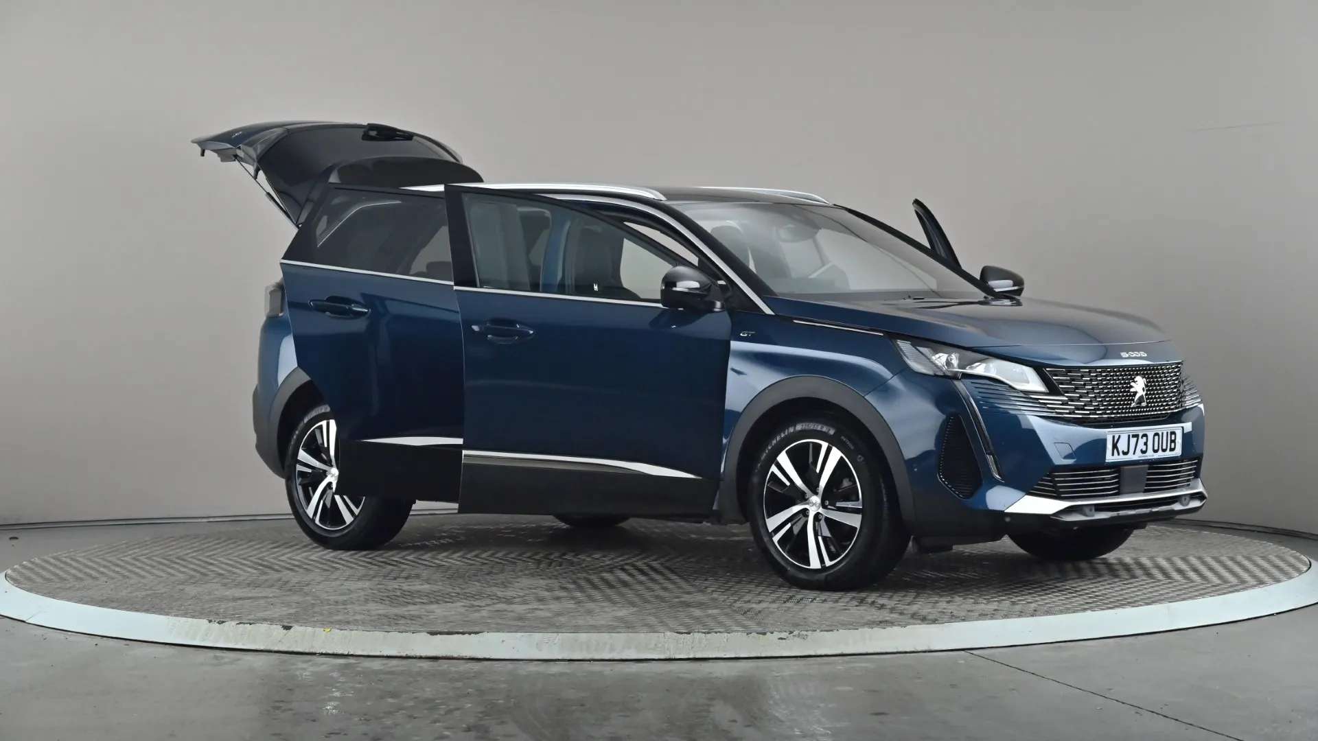 2024 PEUGEOT 5008 2024 PEUGEOT 5008