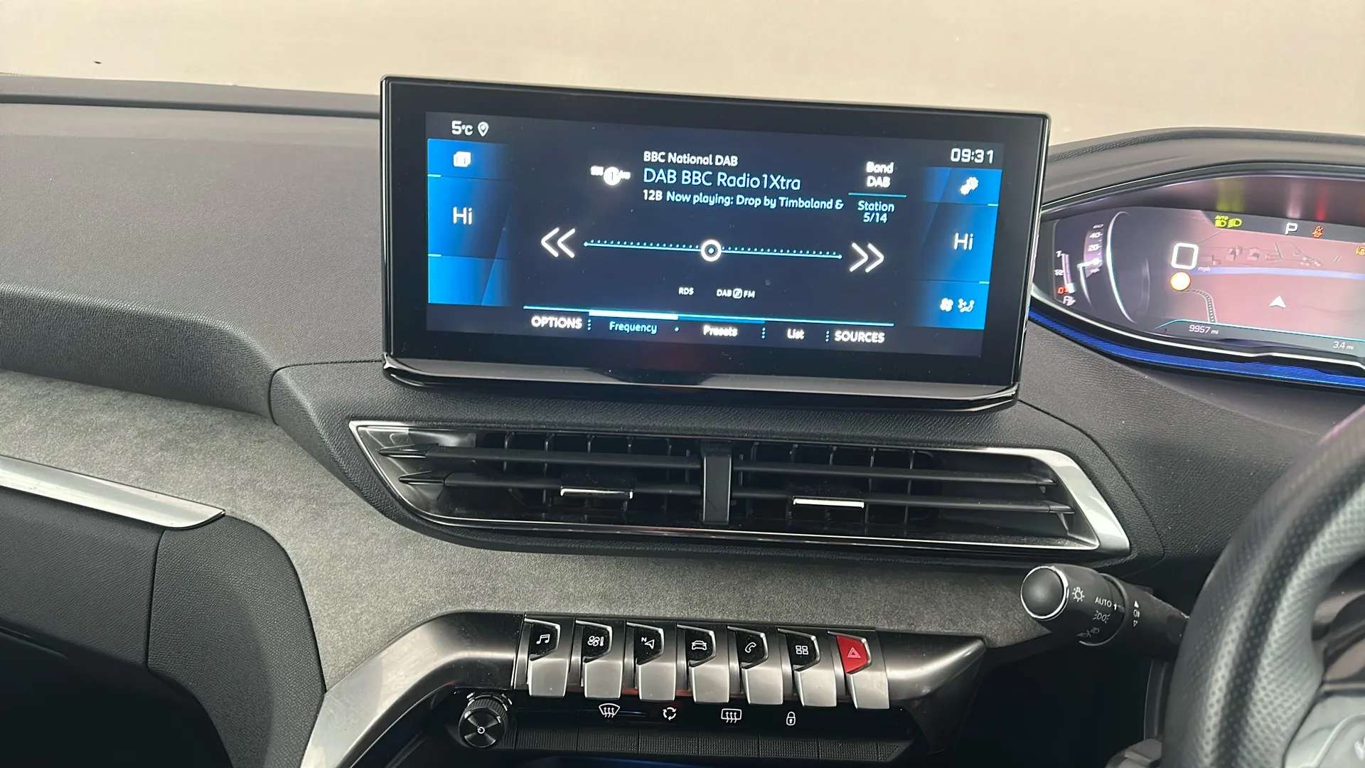 2024 PEUGEOT 5008 2024 PEUGEOT 5008