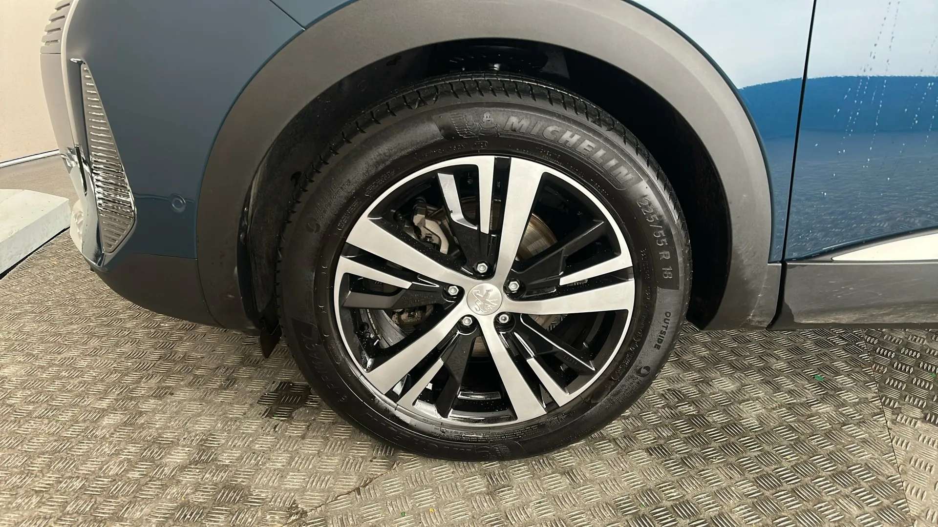 2024 PEUGEOT 5008 2024 PEUGEOT 5008