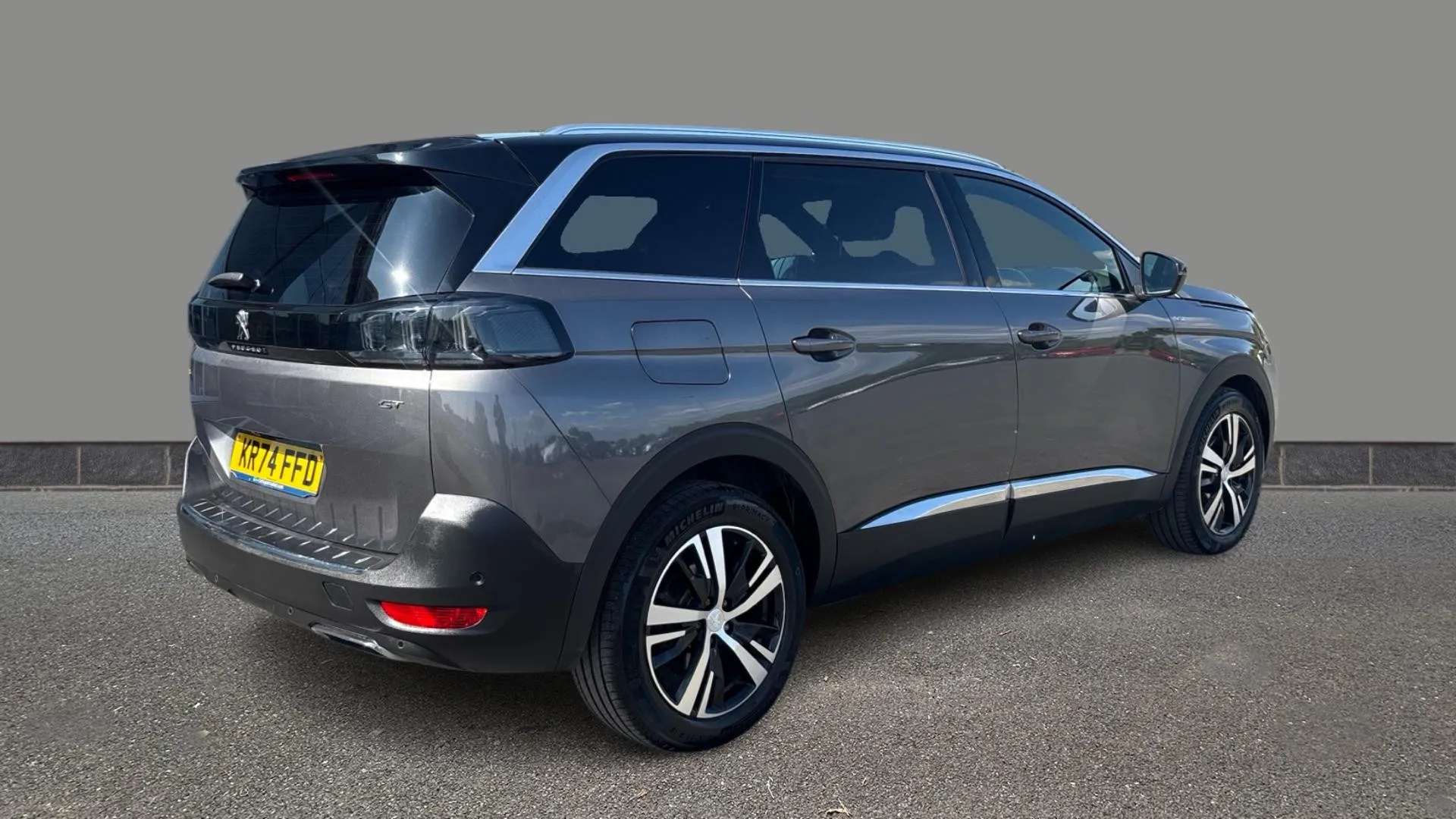 2024 PEUGEOT 5008 2024 PEUGEOT 5008