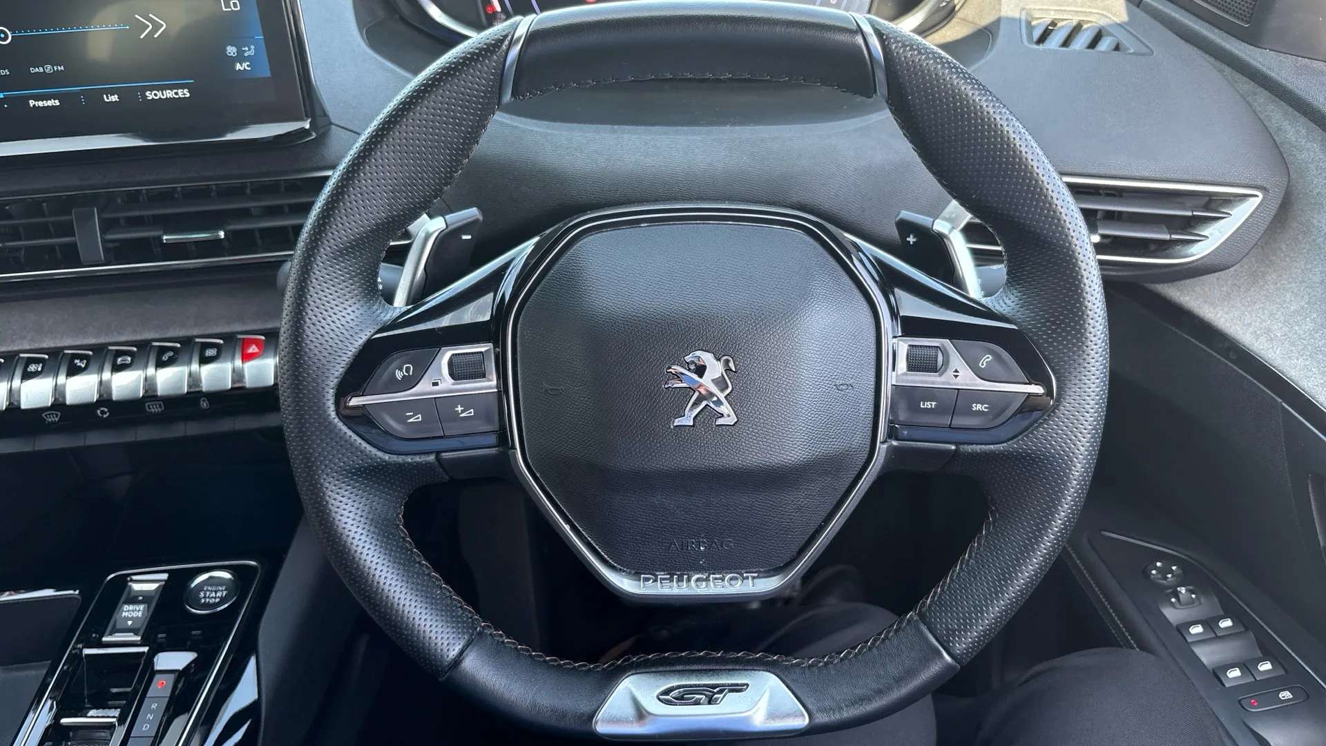 2024 PEUGEOT 5008 2024 PEUGEOT 5008