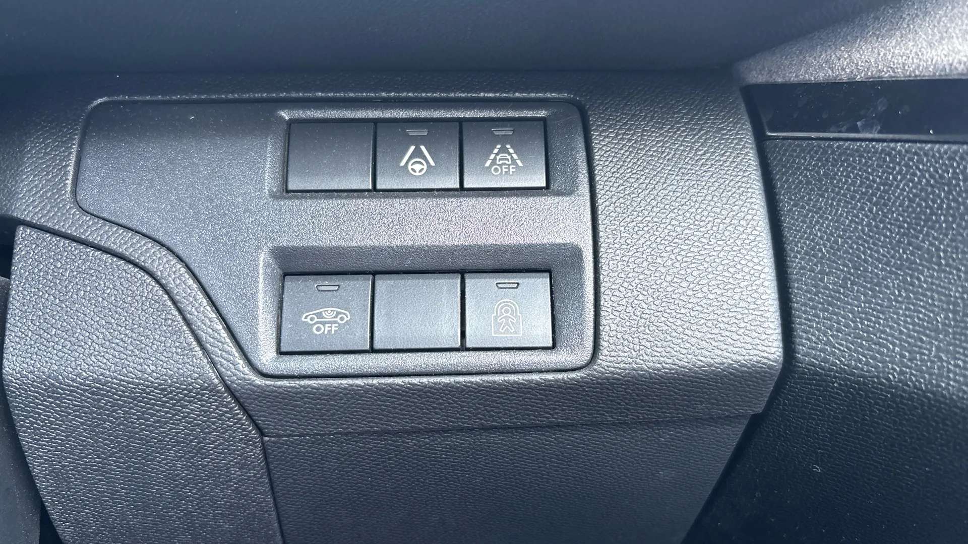 2024 PEUGEOT 5008 2024 PEUGEOT 5008