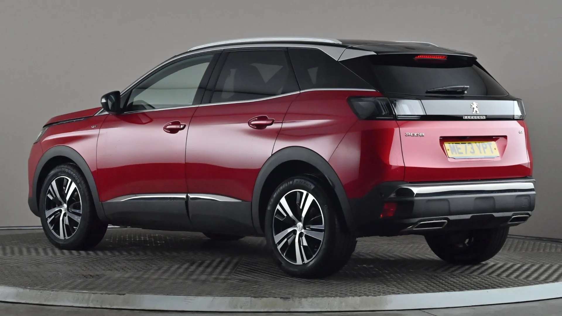 A 2024 PEUGEOT 3008 1.5 BlueHDi GT EAT8 A 2024 PEUGEOT 3008 1.5 BlueHDi GT EAT8