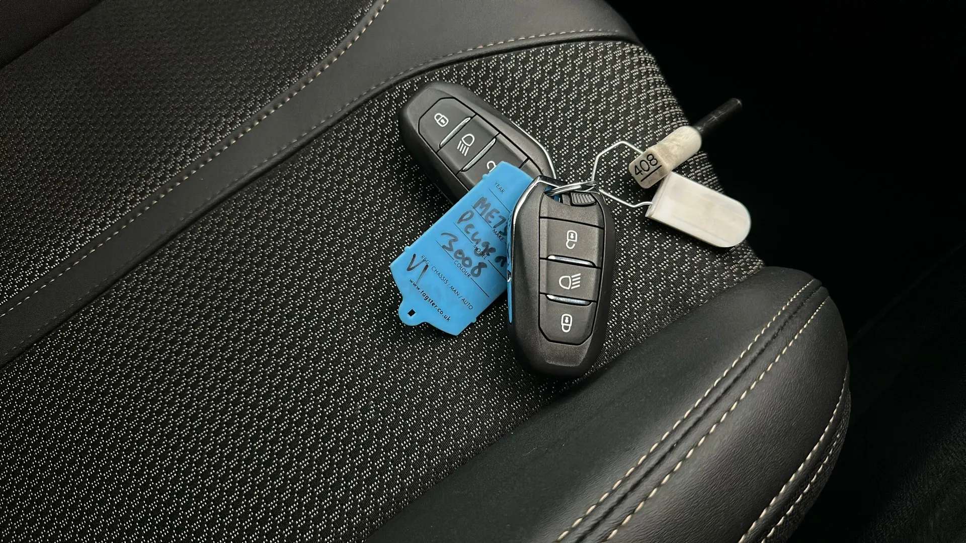 2024 PEUGEOT 3008 2024 PEUGEOT 3008