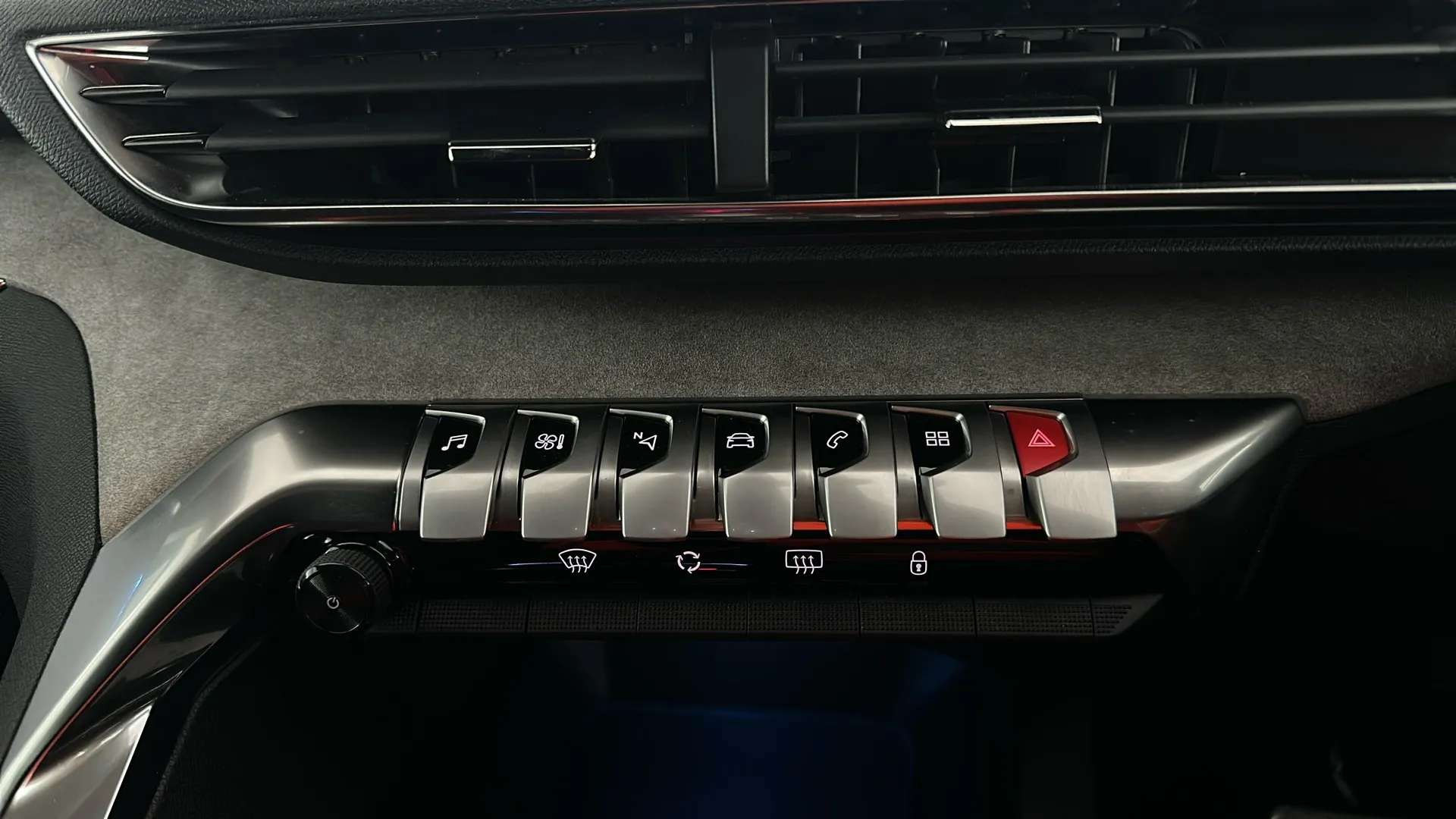 2024 PEUGEOT 3008 2024 PEUGEOT 3008