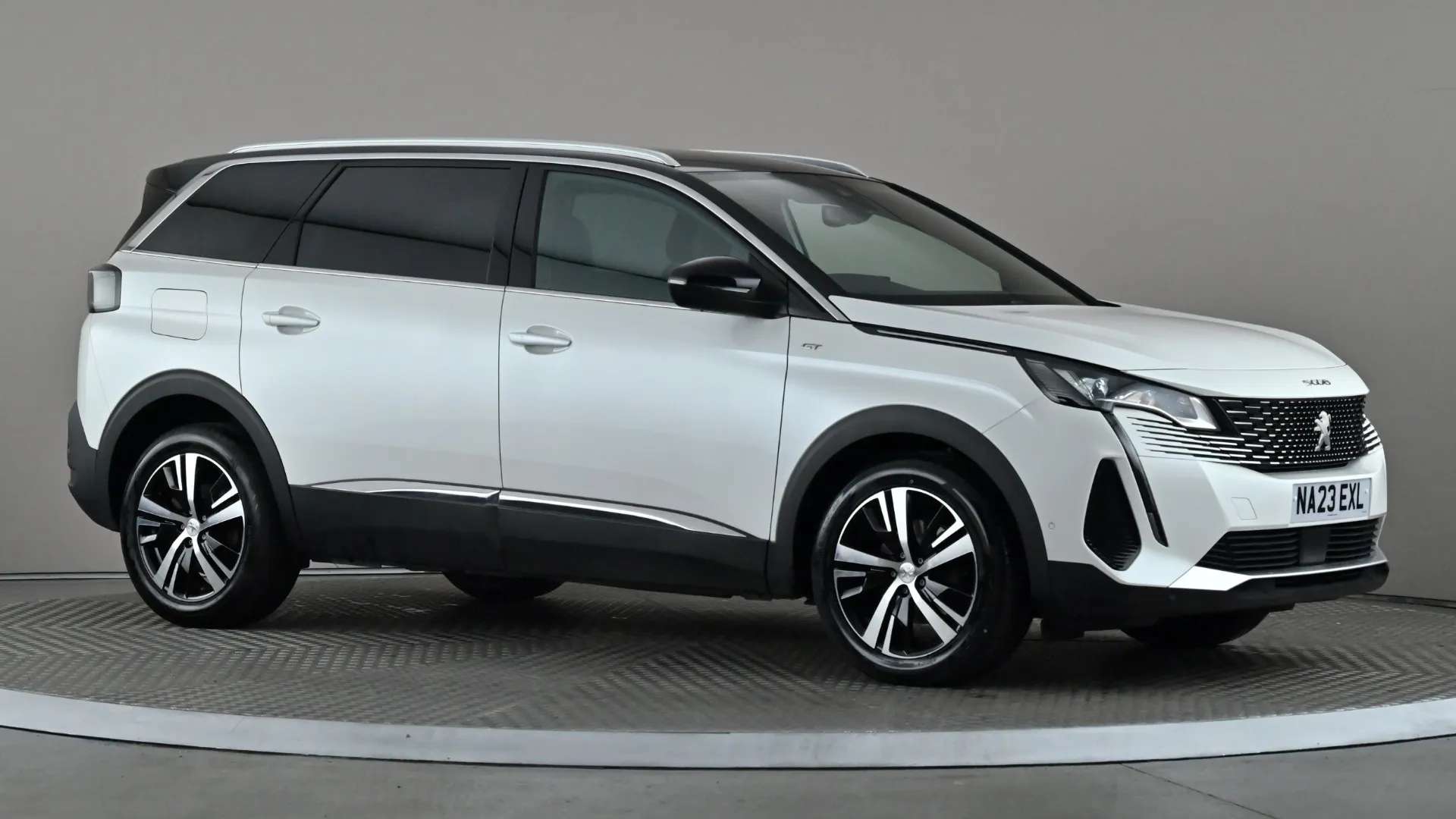 A 2023 PEUGEOT 5008 1.5 BlueHDi GT EAT8 A 2023 PEUGEOT 5008 1.5 BlueHDi GT EAT8
