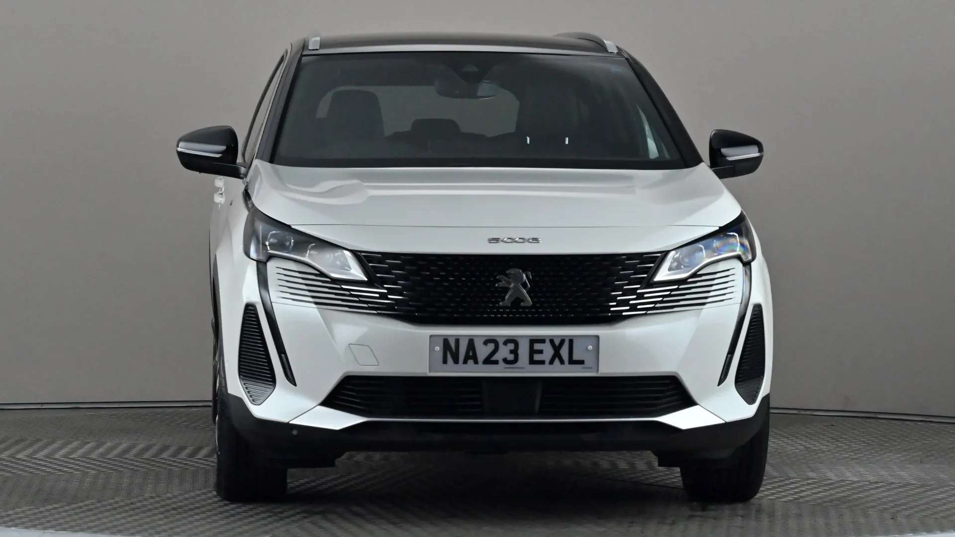 A 2023 PEUGEOT 5008 1.5 BlueHDi GT EAT8 A 2023 PEUGEOT 5008 1.5 BlueHDi GT EAT8
