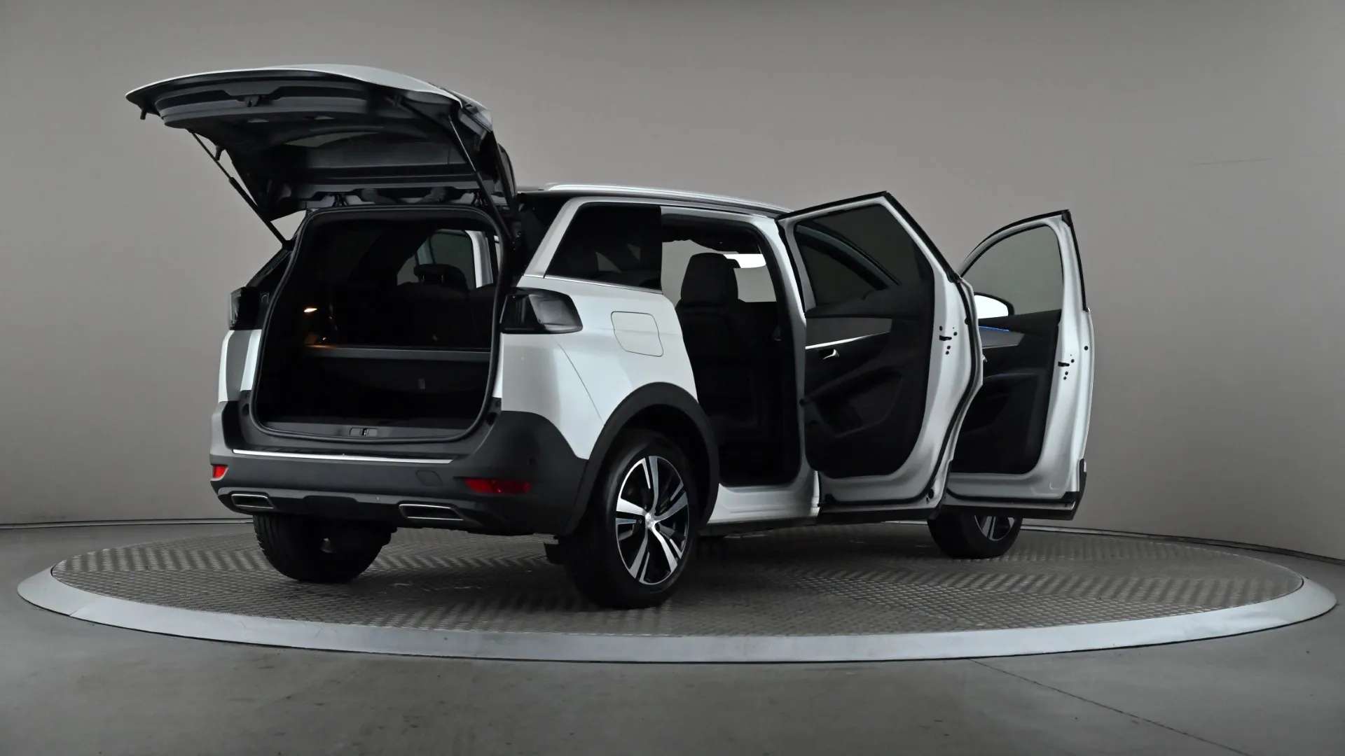 2023 PEUGEOT 5008 2023 PEUGEOT 5008