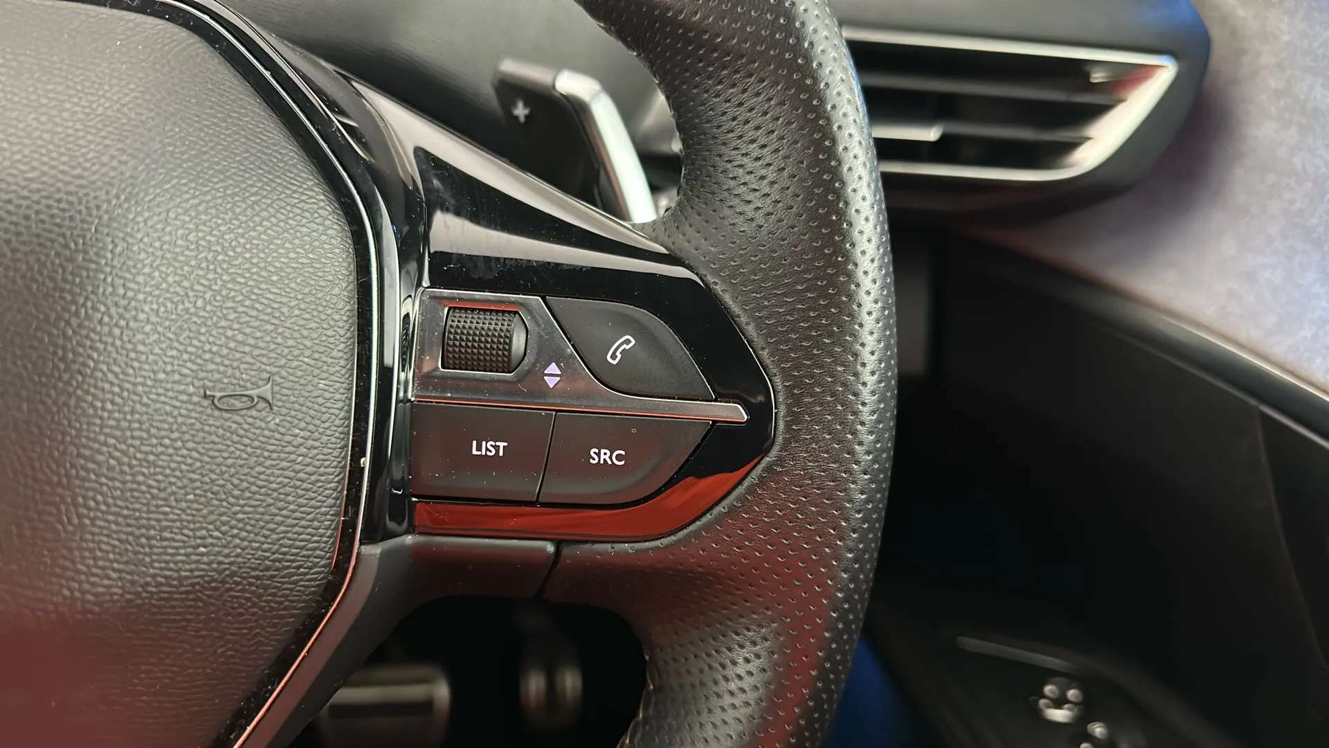 2023 PEUGEOT 5008 2023 PEUGEOT 5008