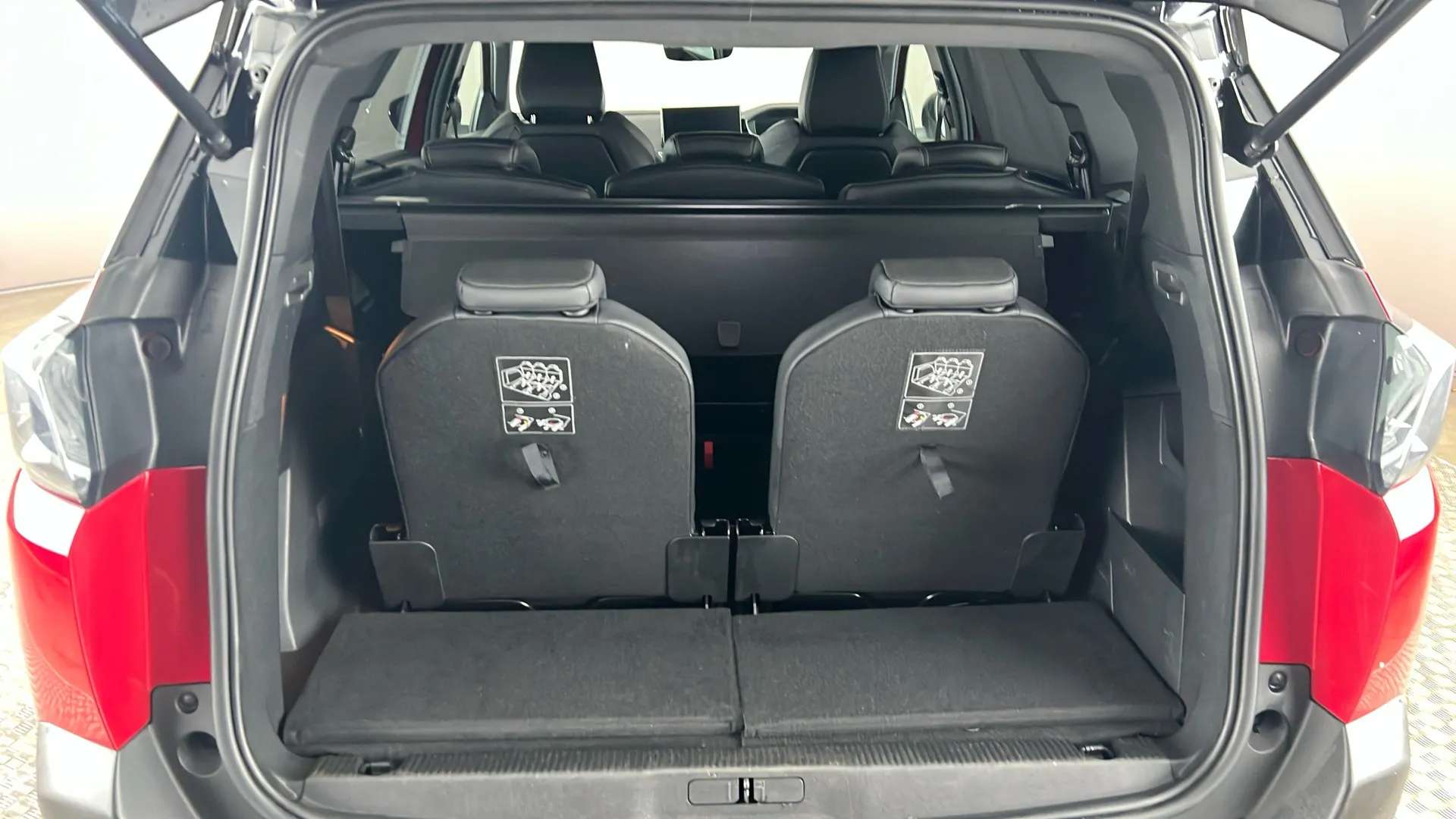 2022 PEUGEOT 5008 2022 PEUGEOT 5008