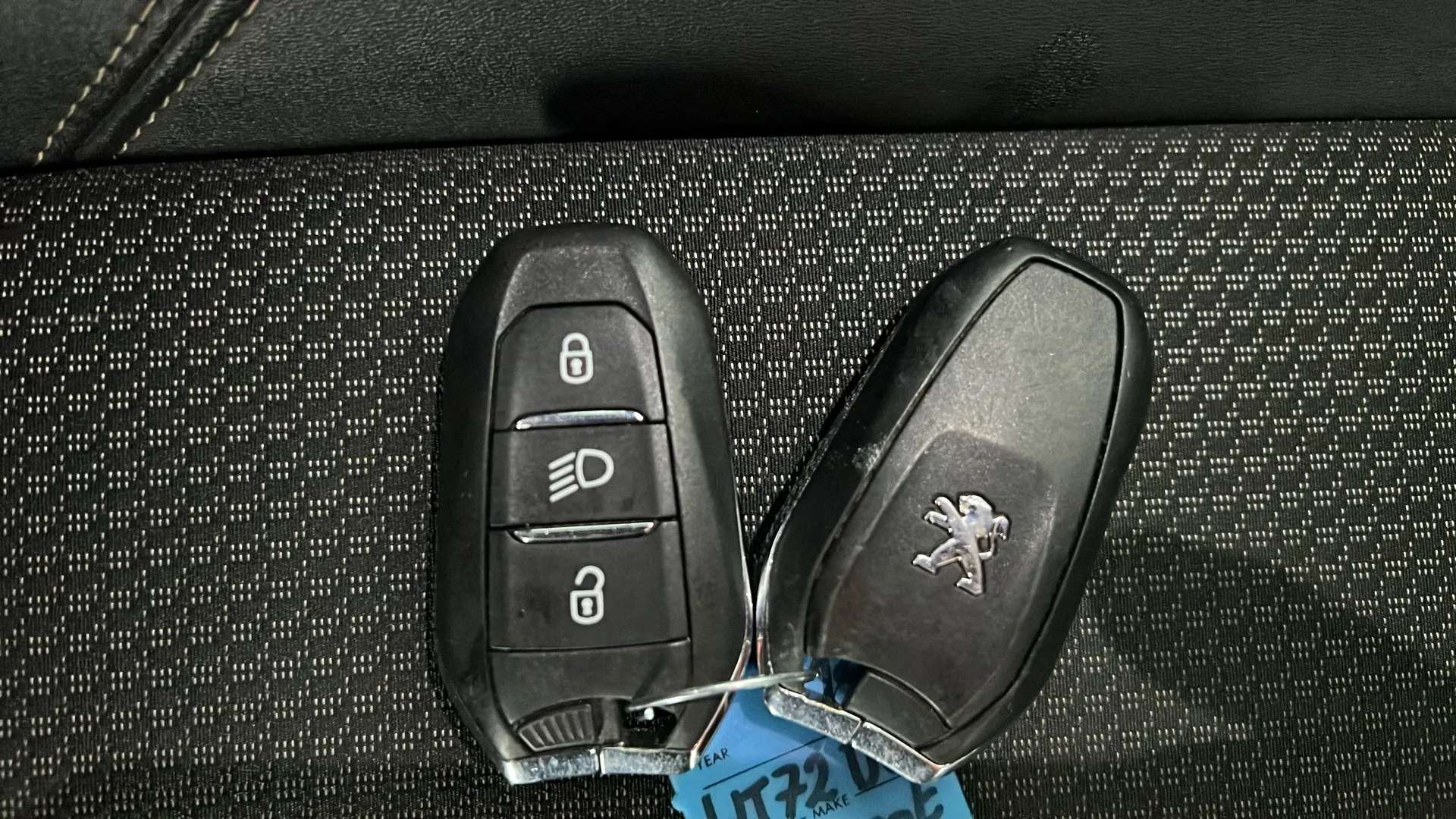 2022 PEUGEOT 5008 2022 PEUGEOT 5008