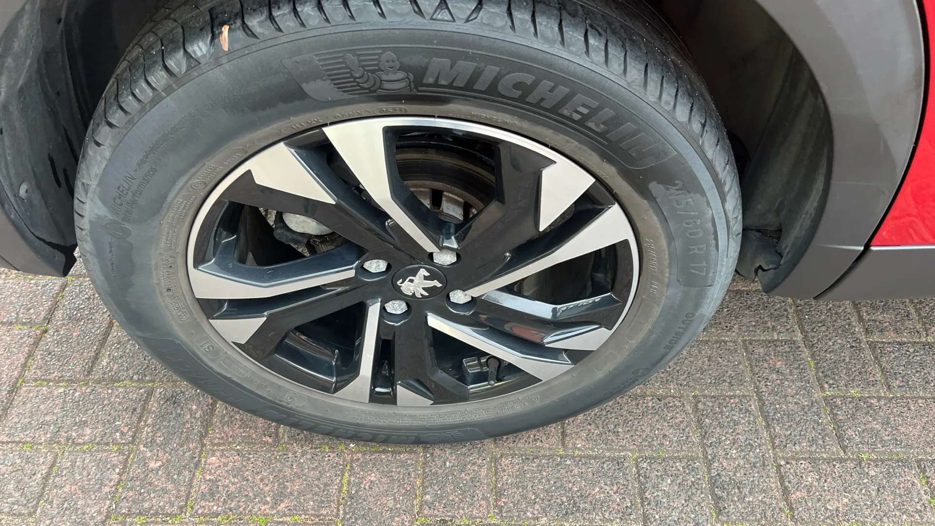 2021 PEUGEOT 2008 2021 PEUGEOT 2008