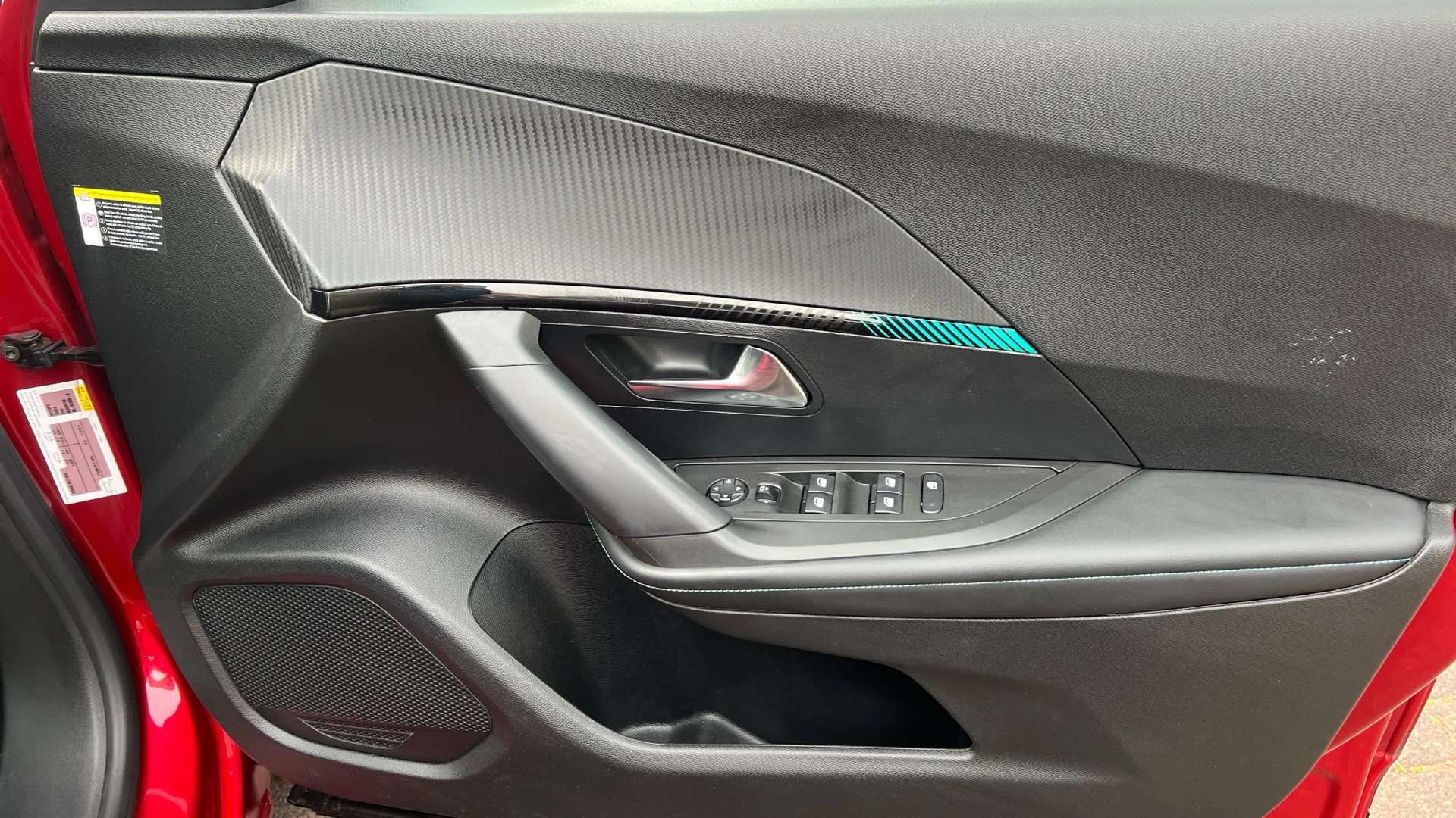 2021 PEUGEOT 2008 2021 PEUGEOT 2008