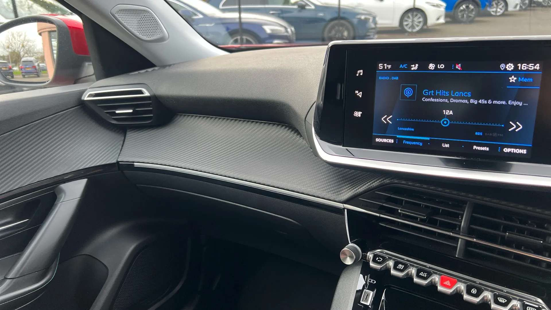 2021 PEUGEOT 2008 2021 PEUGEOT 2008