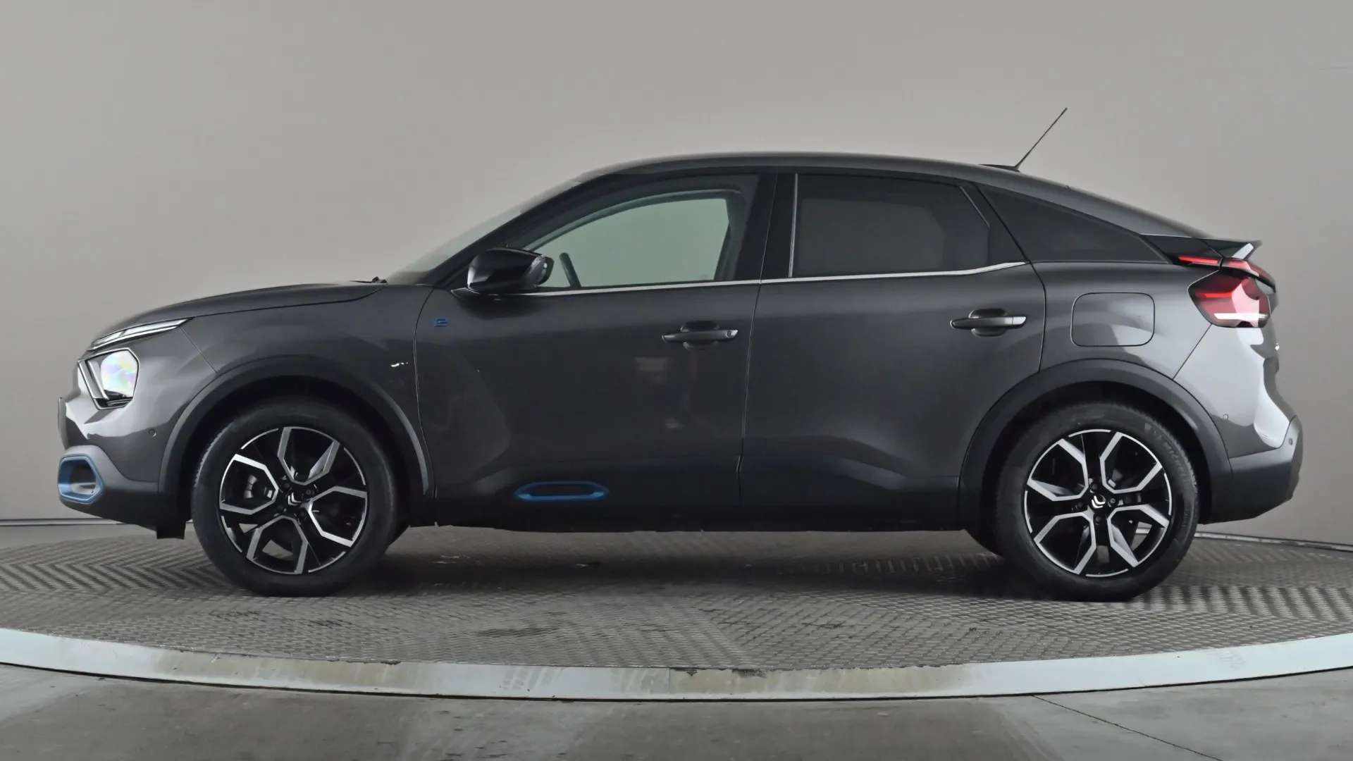 A 2024 CITROEN C4 100kW Shine Plus 50kWh Auto A 2024 CITROEN C4 100kW Shine Plus 50kWh Auto