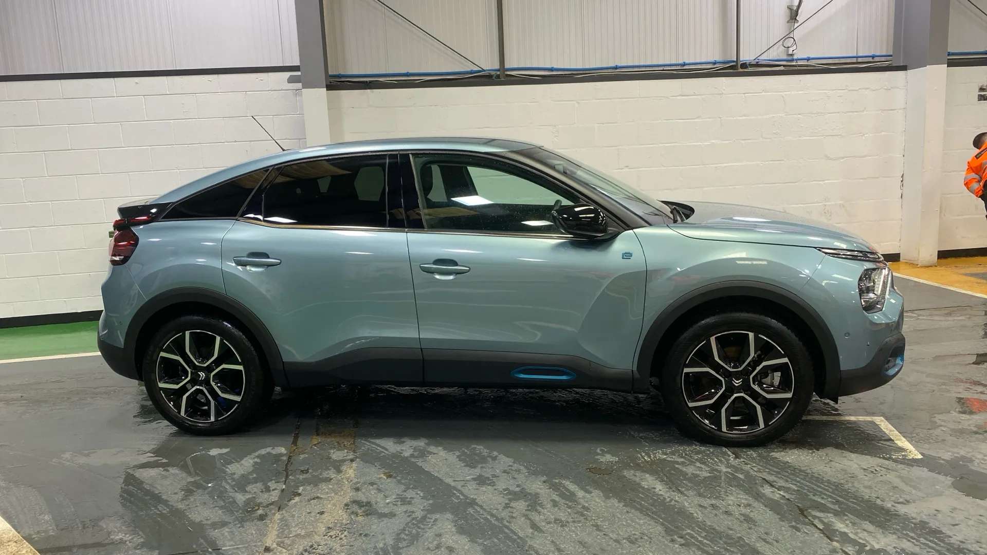 A 2023 CITROEN C4 100kW Shine Plus 50kWh Auto A 2023 CITROEN C4 100kW Shine Plus 50kWh Auto