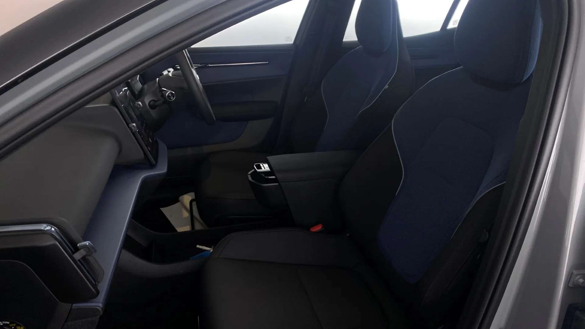 2024 VOLVO EX30 2024 VOLVO EX30