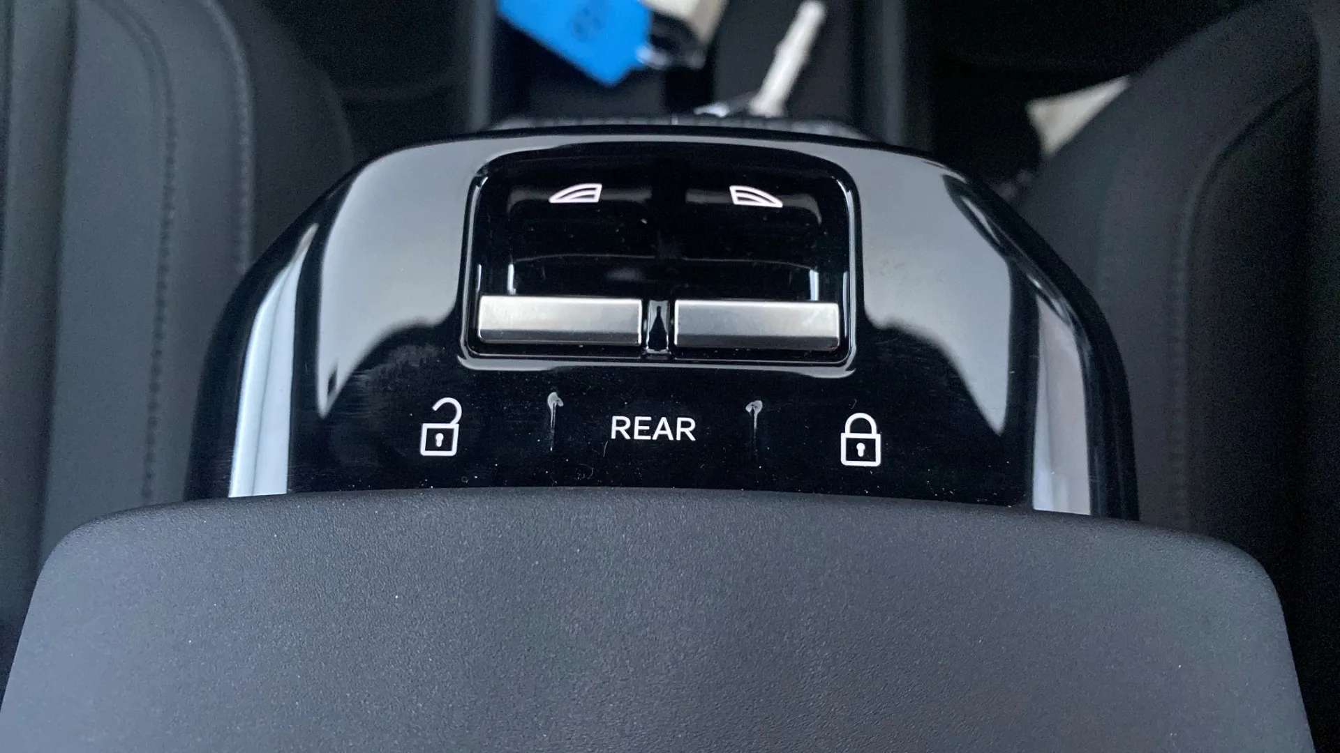 2024 VOLVO EX30 2024 VOLVO EX30