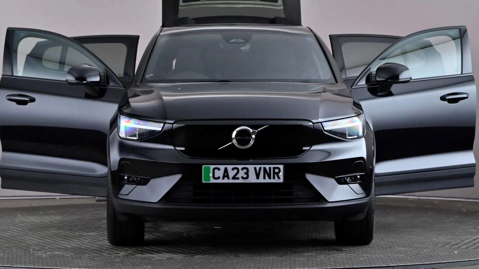 A 2023 VOLVO C40 170kW Recharge Plus 69kWh Auto A 2023 VOLVO C40 170kW Recharge Plus 69kWh Auto