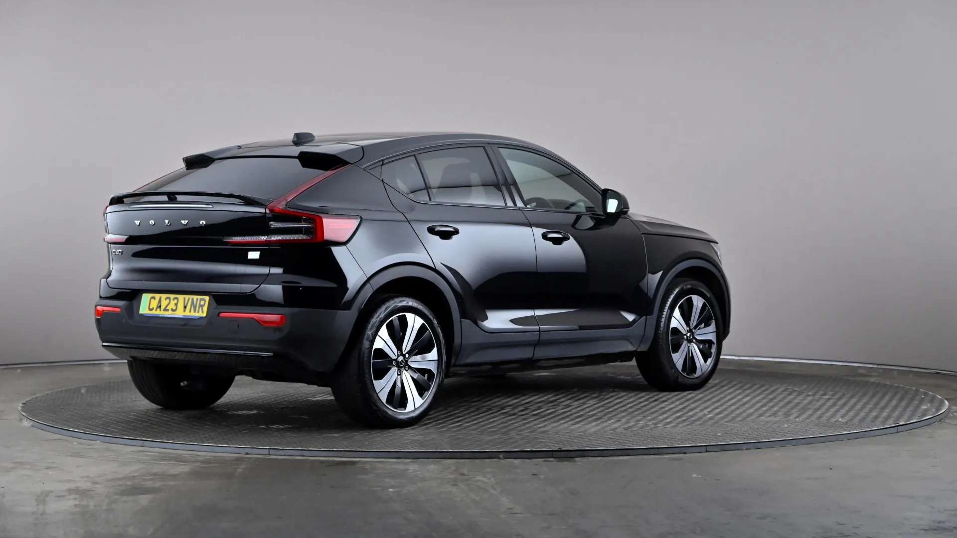2023 VOLVO C40 2023 VOLVO C40