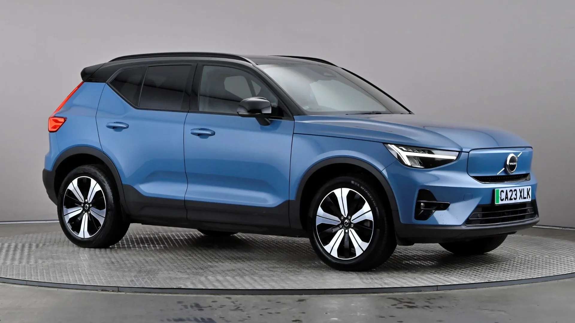 A 2023 VOLVO XC40 170kW Recharge Plus 69kWh Auto A 2023 VOLVO XC40 170kW Recharge Plus 69kWh Auto
