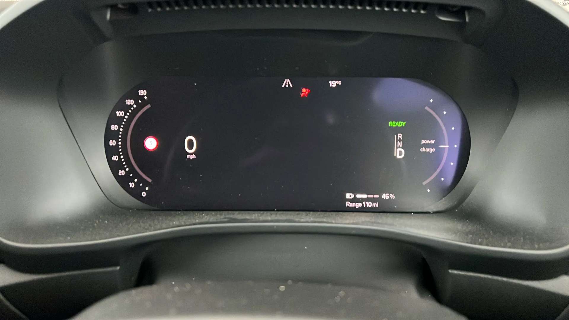2023 VOLVO XC40 2023 VOLVO XC40