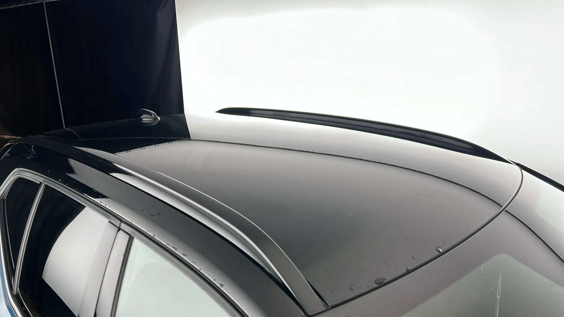 2023 VOLVO XC40 2023 VOLVO XC40