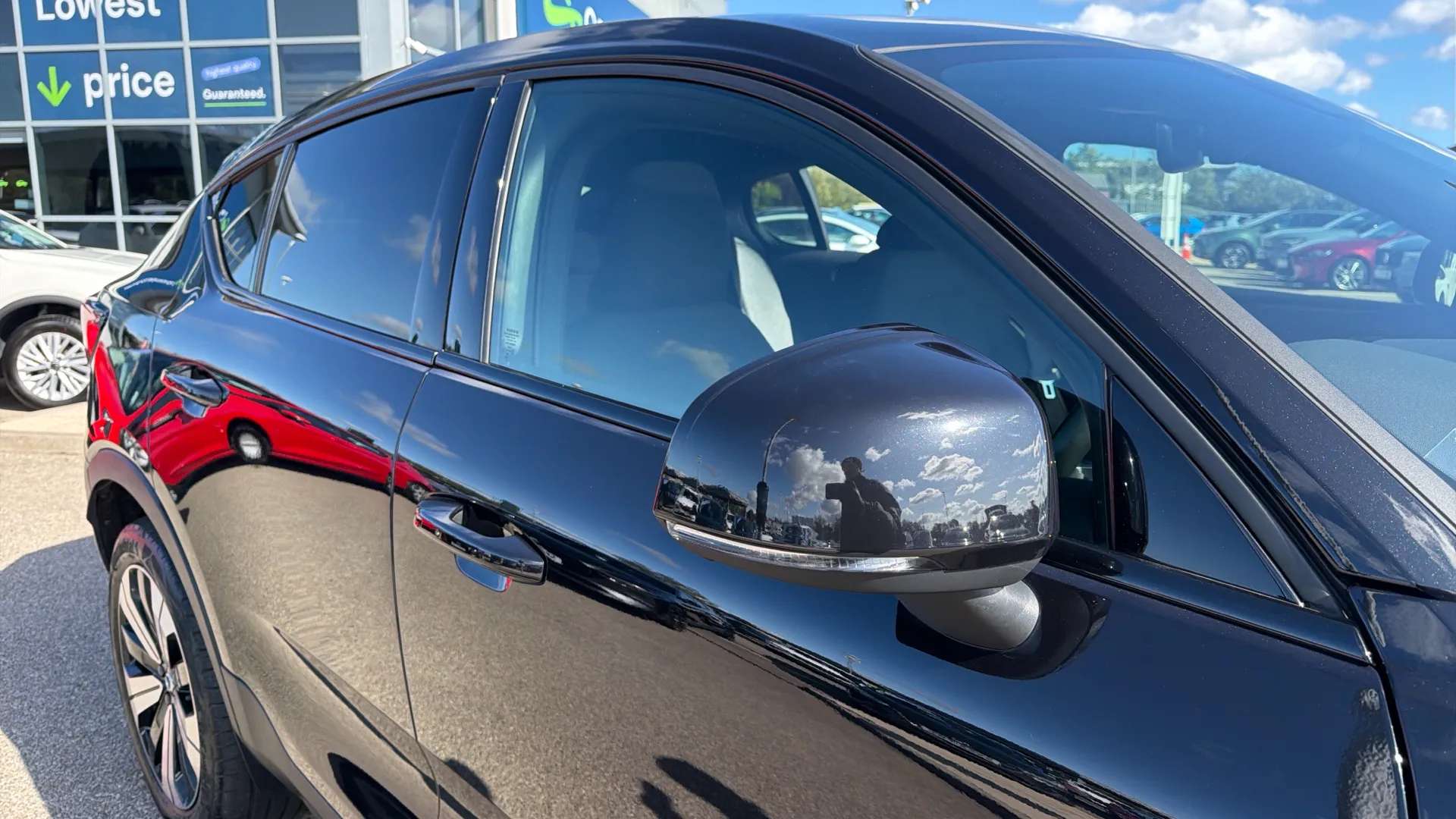 2023 VOLVO C40 2023 VOLVO C40