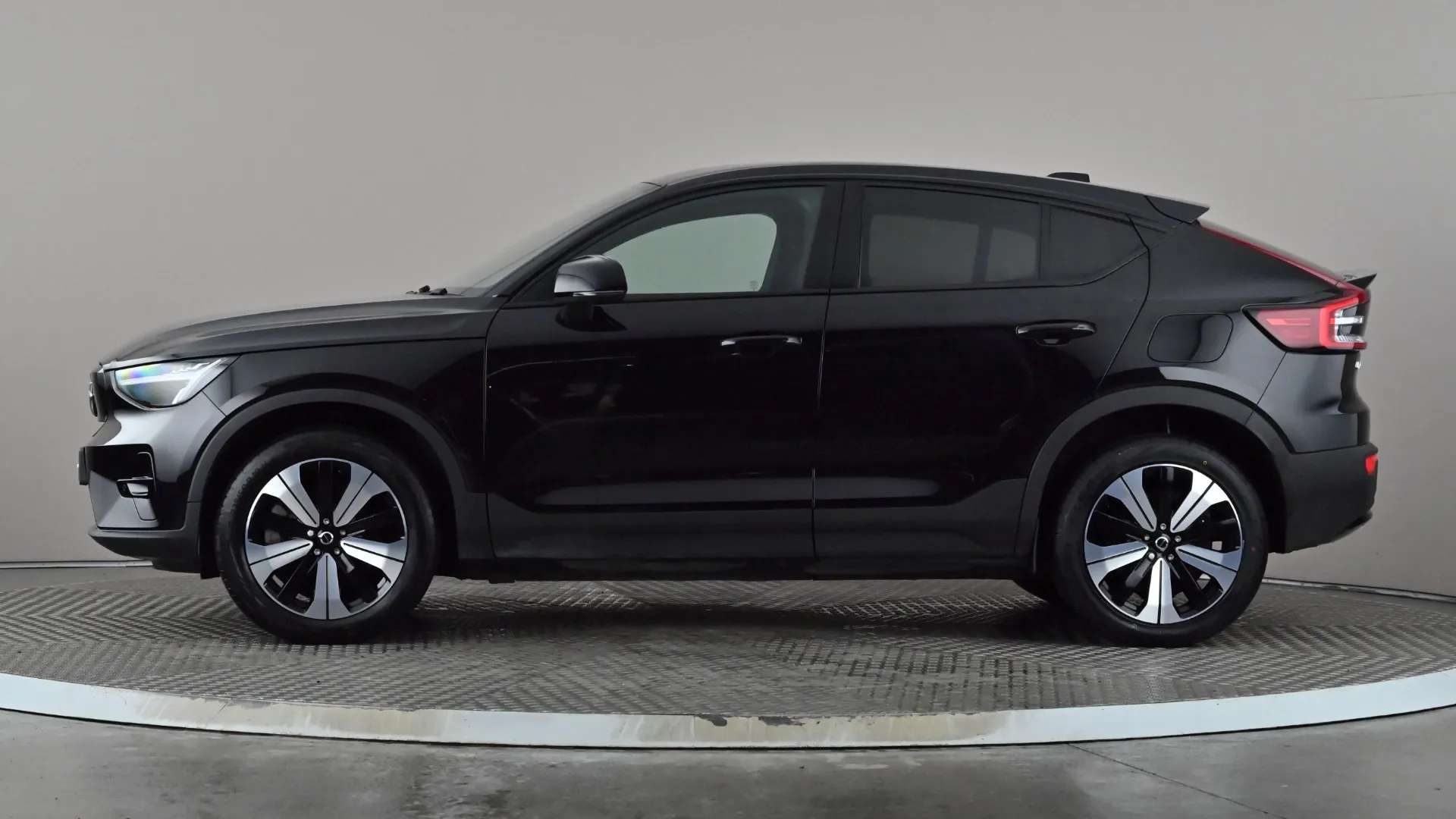 A 2023 VOLVO C40 170kW Recharge Plus 69kWh Auto A 2023 VOLVO C40 170kW Recharge Plus 69kWh Auto