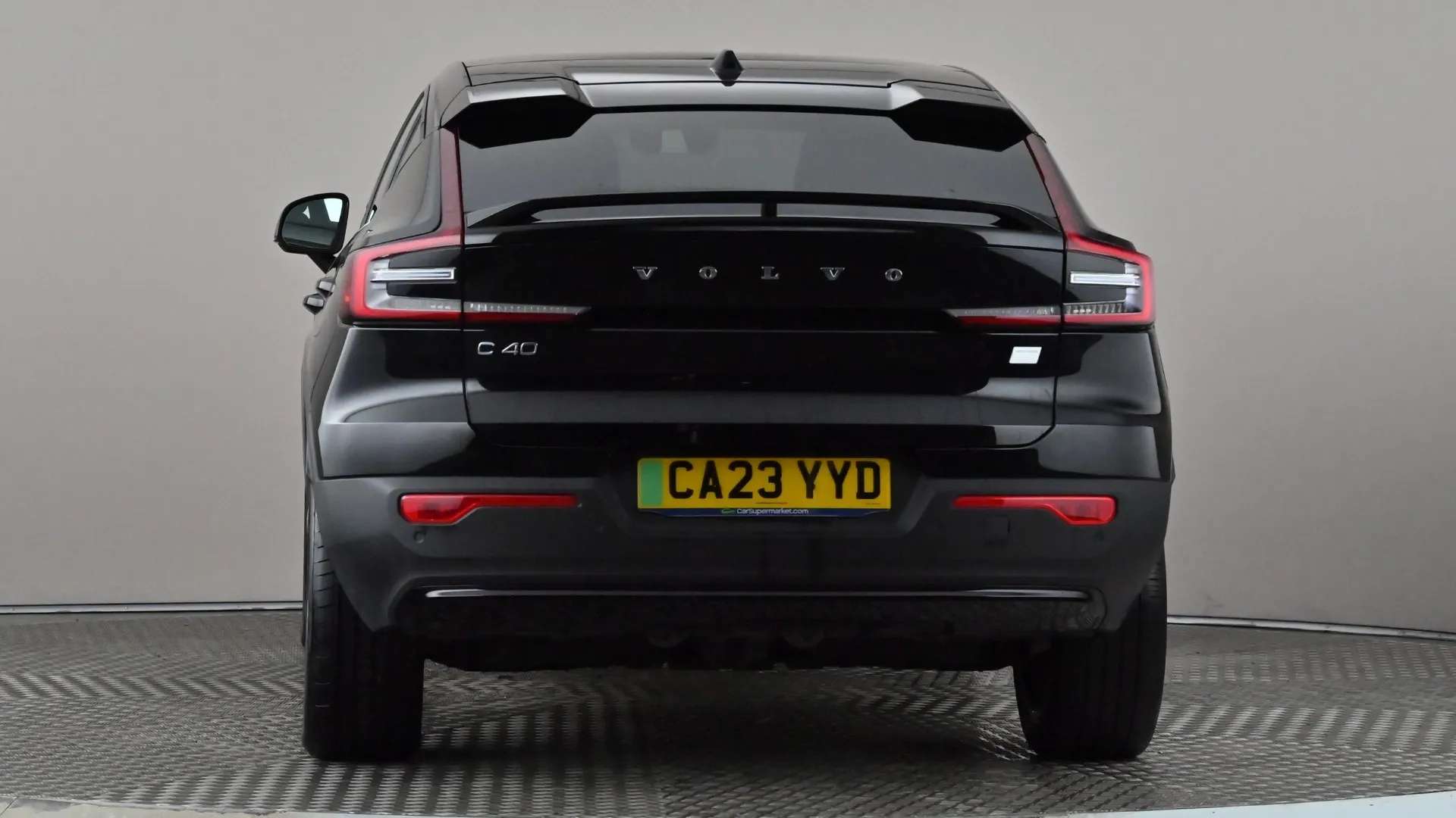 2023 VOLVO C40 2023 VOLVO C40