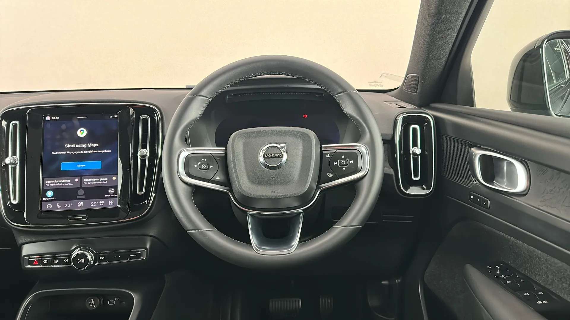 2023 VOLVO C40 2023 VOLVO C40