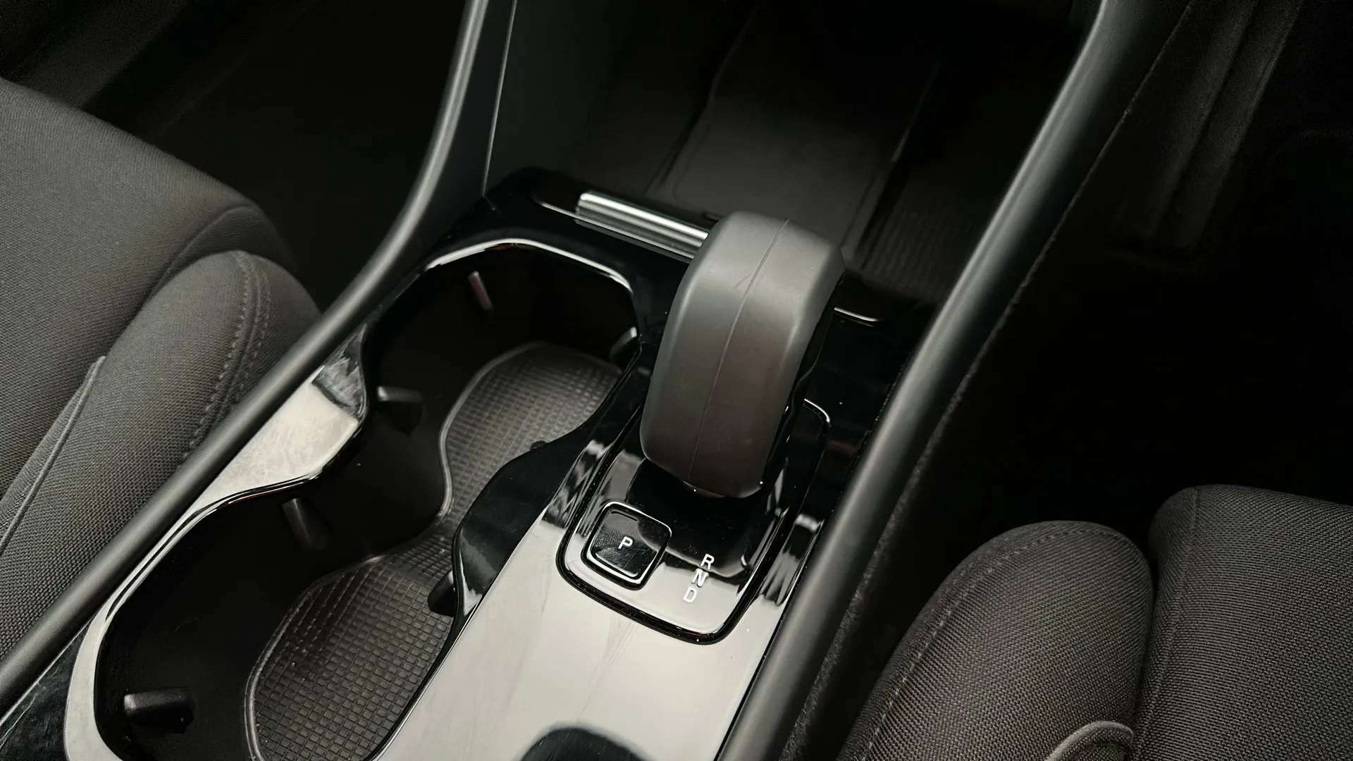 2023 VOLVO C40 2023 VOLVO C40