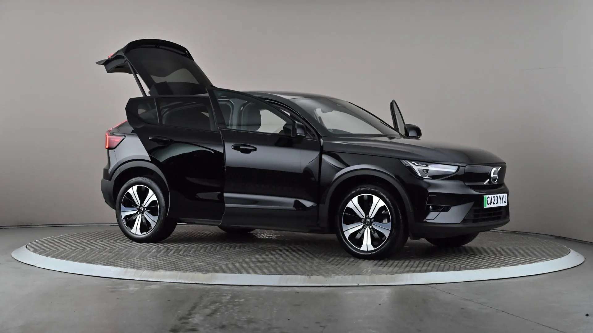 2023 VOLVO C40 2023 VOLVO C40
