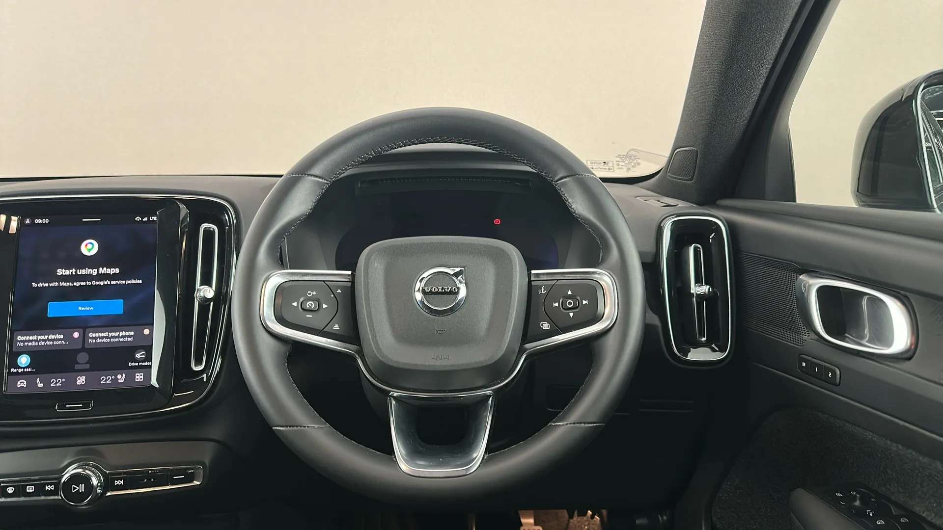 2023 VOLVO C40 2023 VOLVO C40