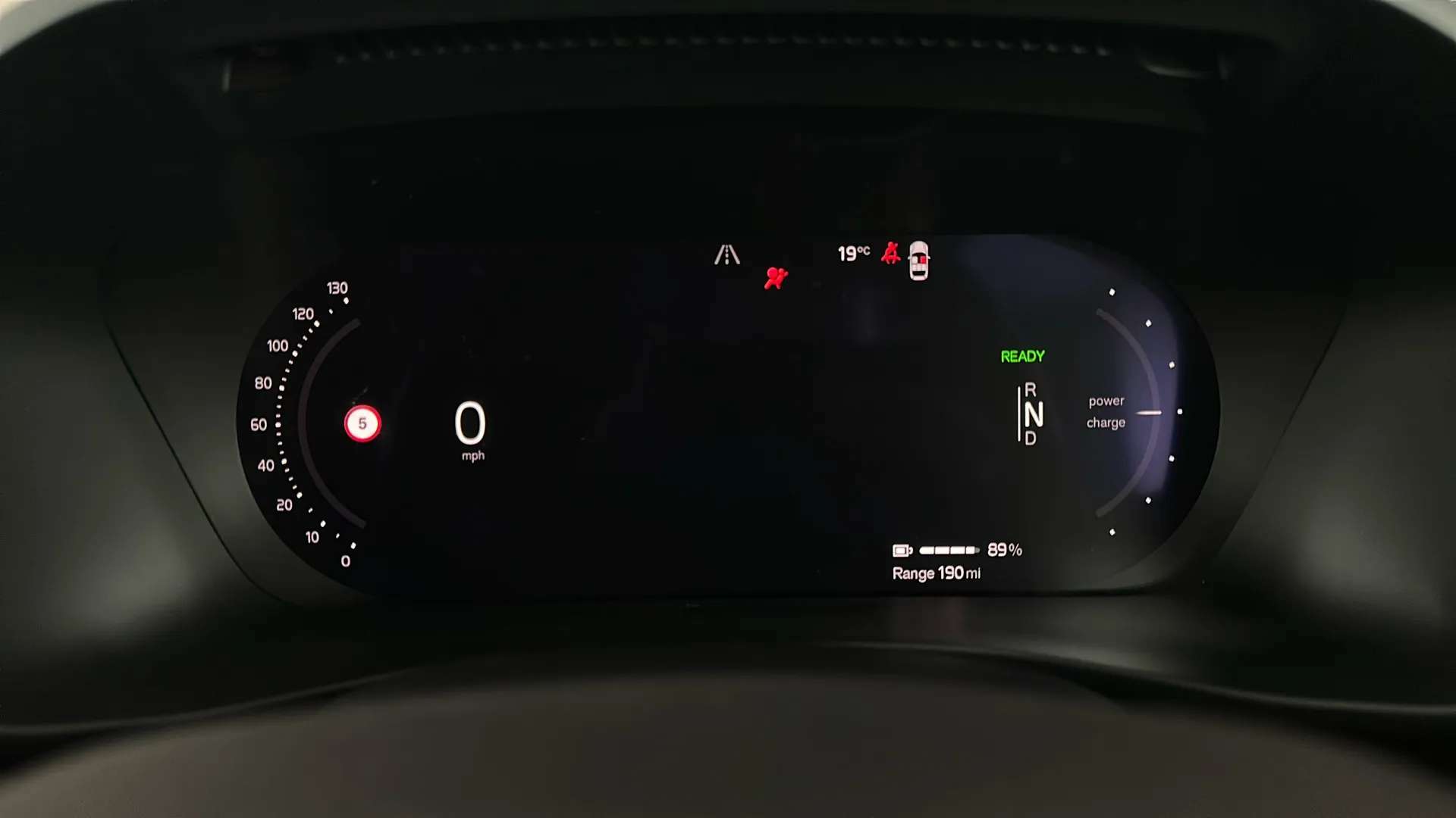 2023 VOLVO C40 2023 VOLVO C40